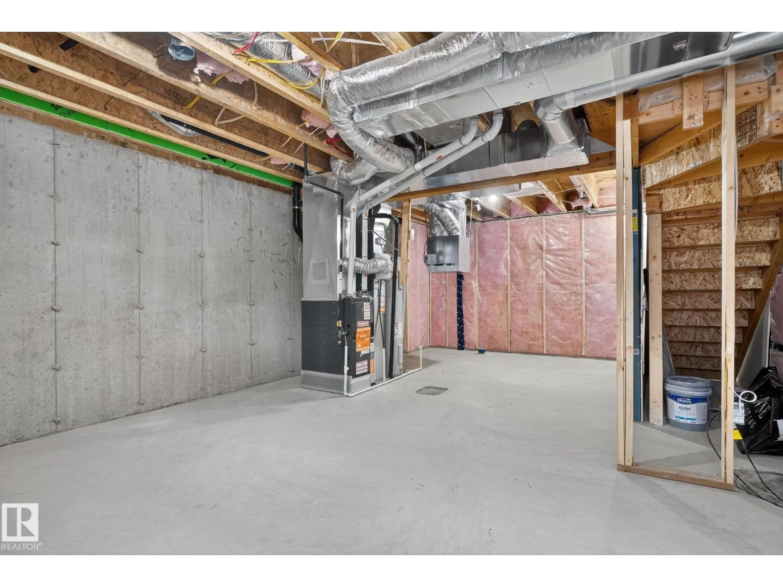 #35 2710 66 ST SW