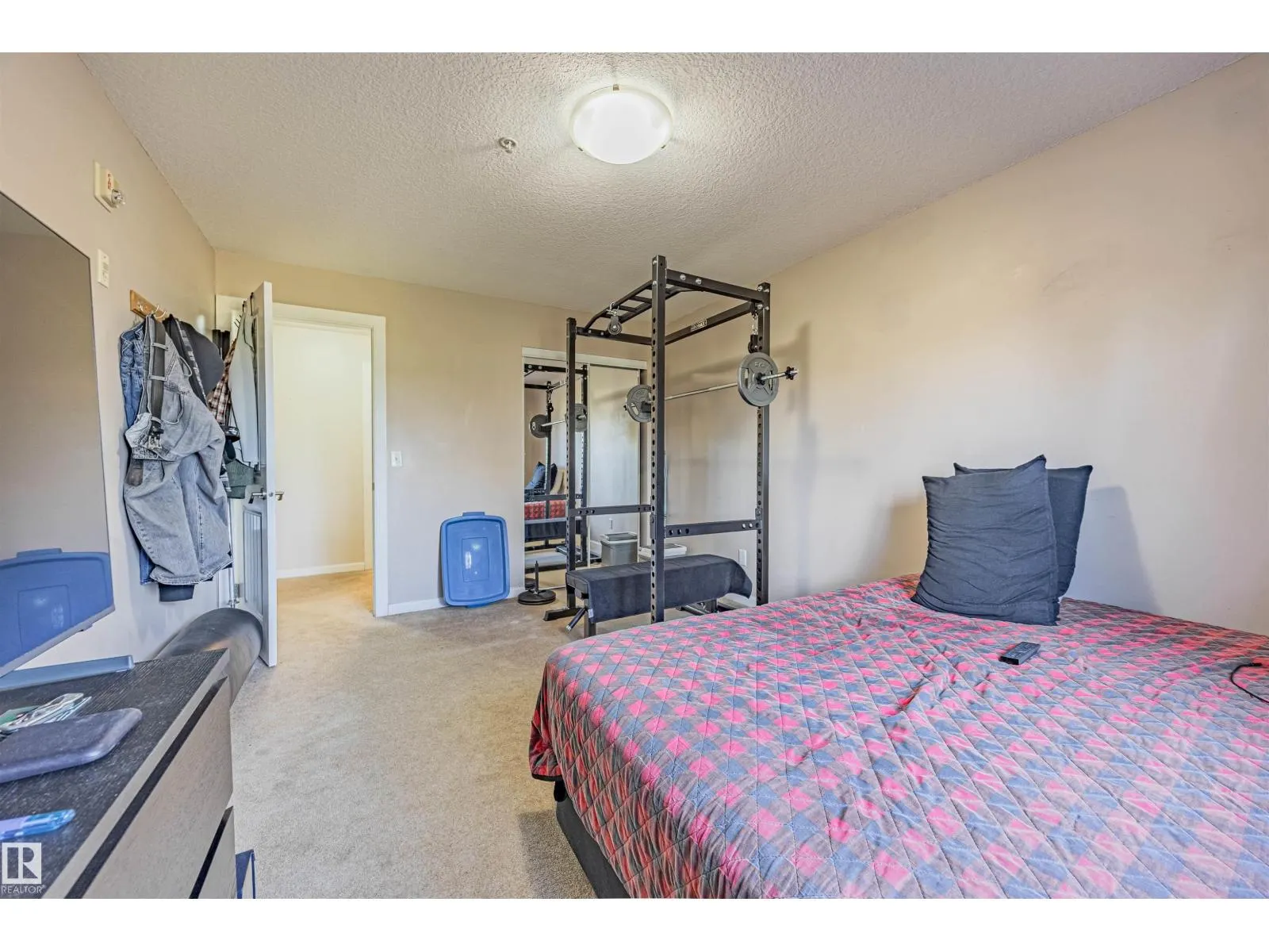 #208 240 SPRUCE RIDGE RD