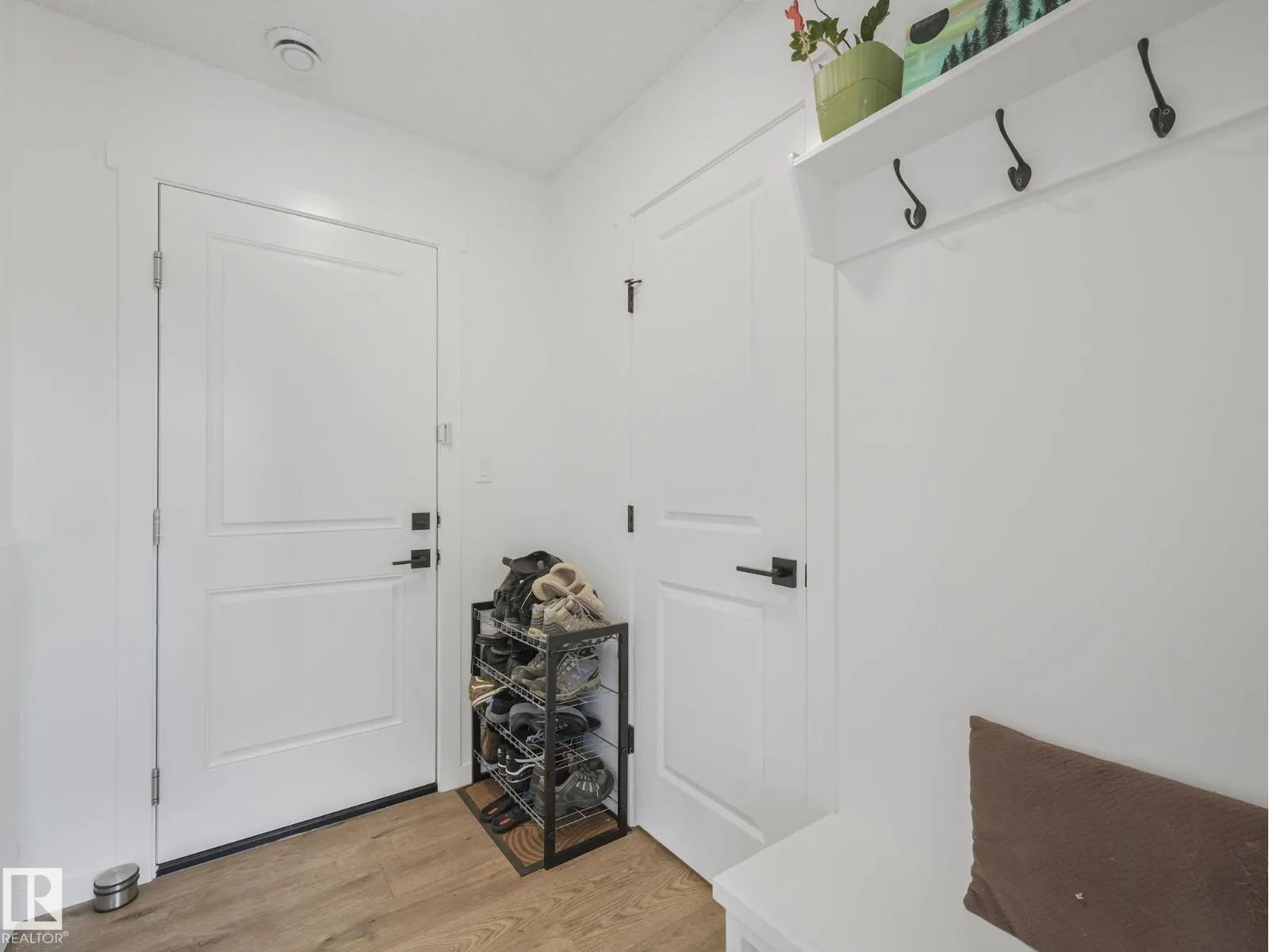 24 EASTWOOD DR