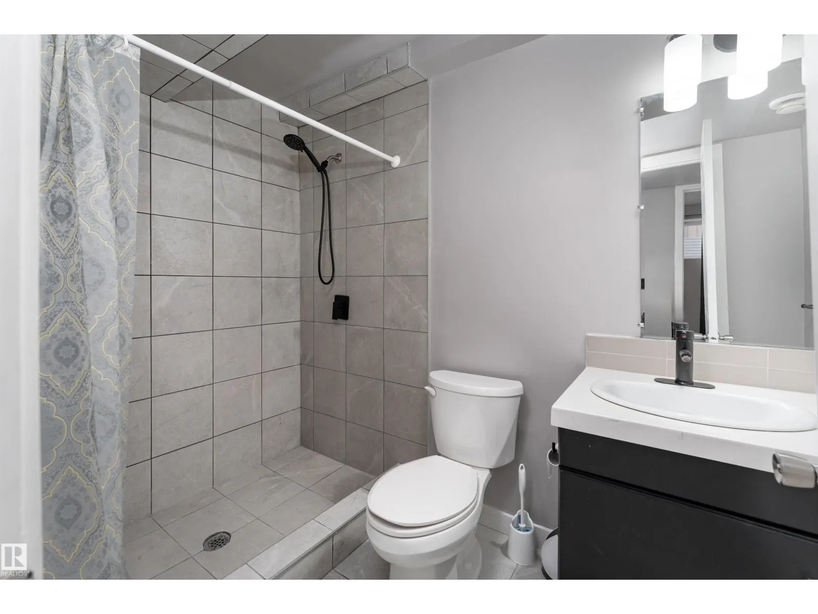 17711 59 ST NW