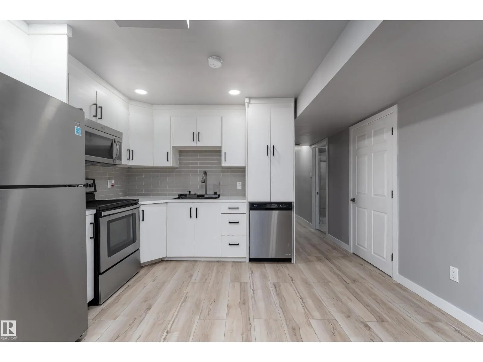 17711 59 ST NW