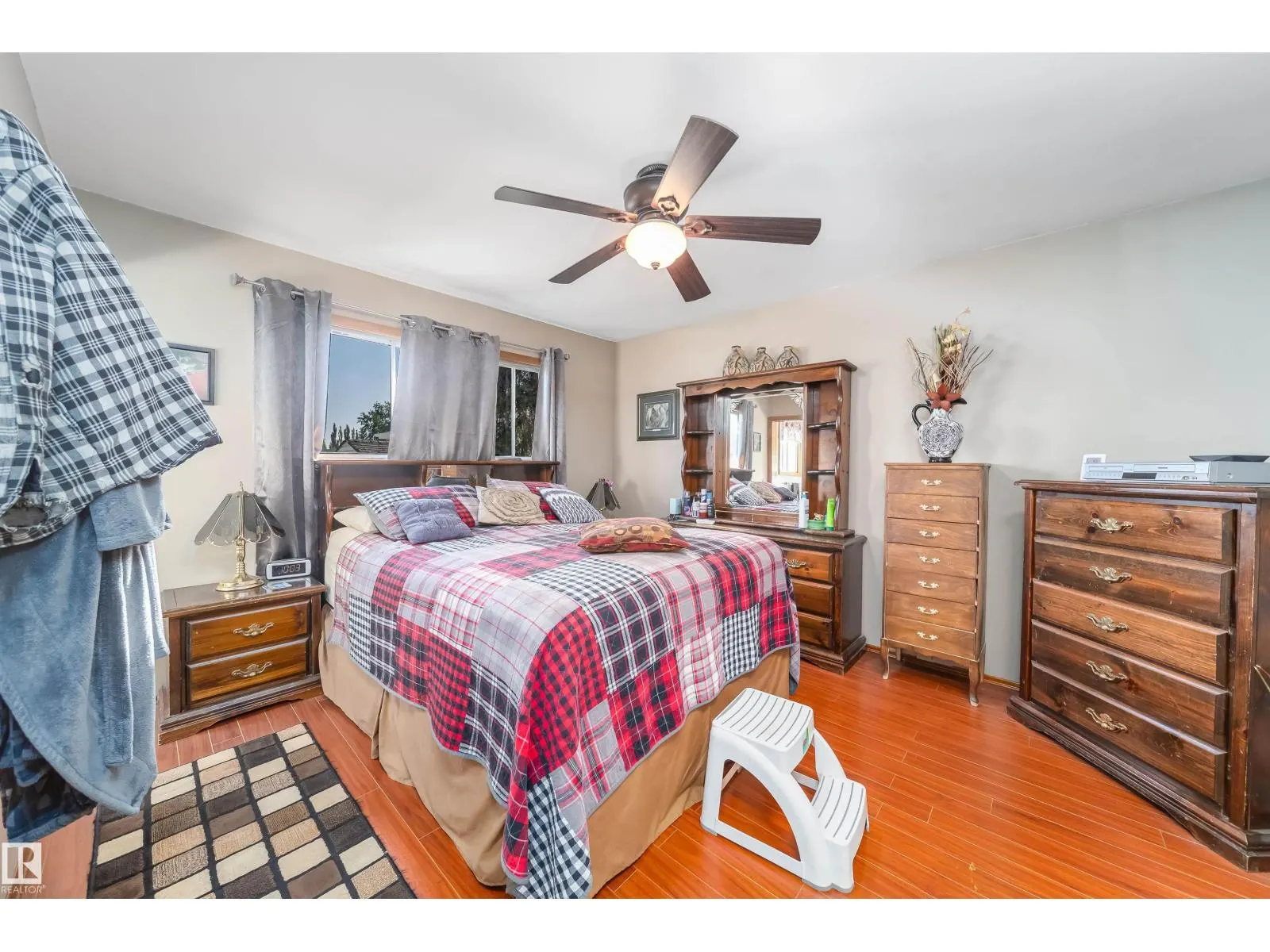14011 74 ST NW