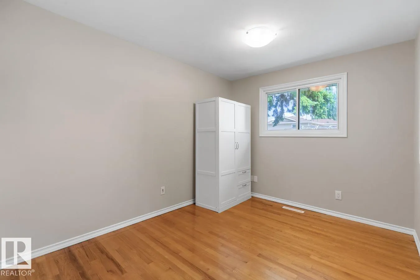 13908 57 ST NW