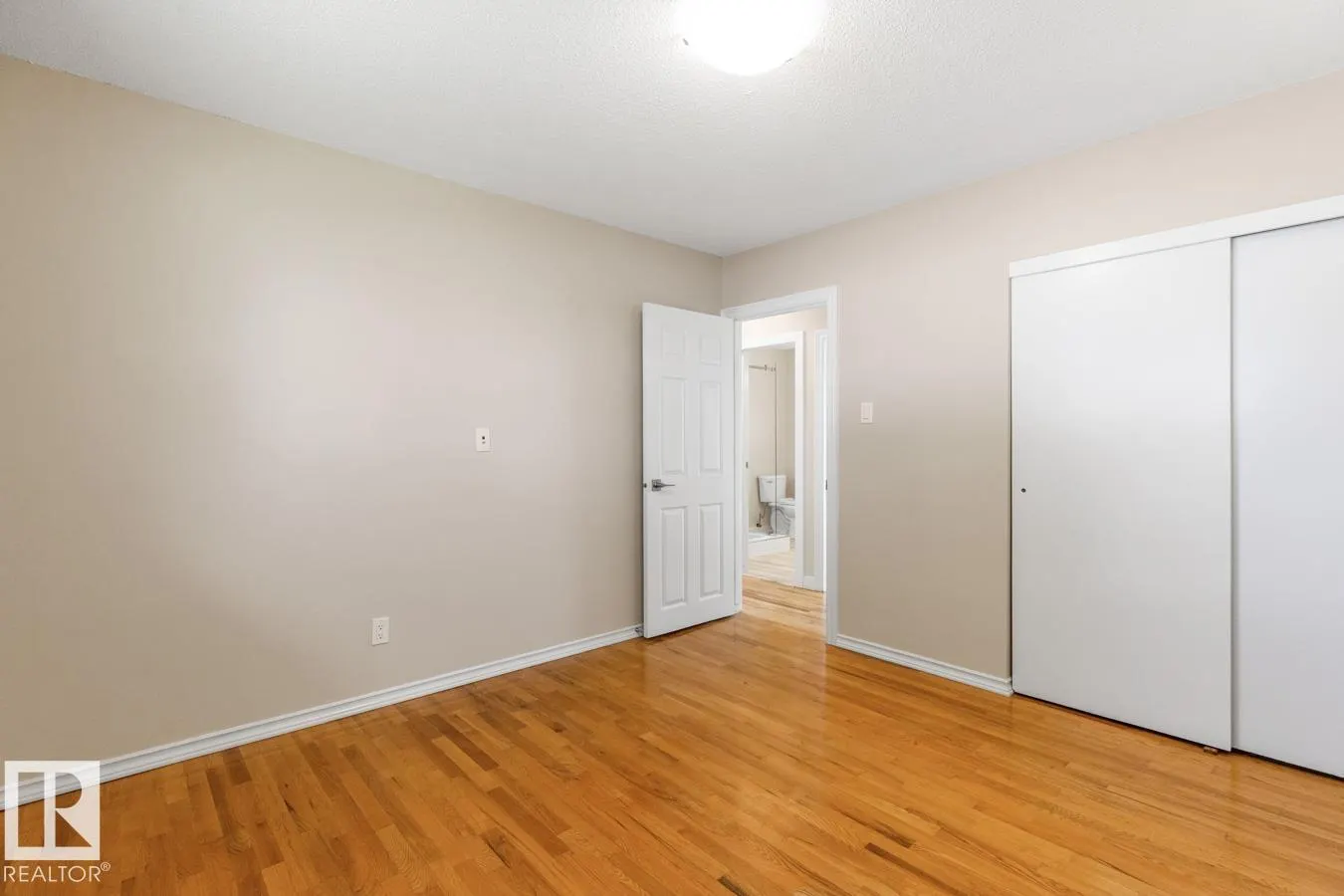 13908 57 ST NW