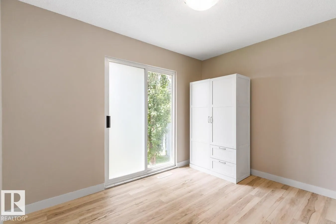 13908 57 ST NW