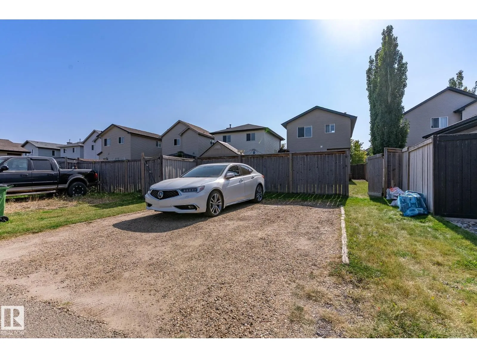 4114 158 AV NW