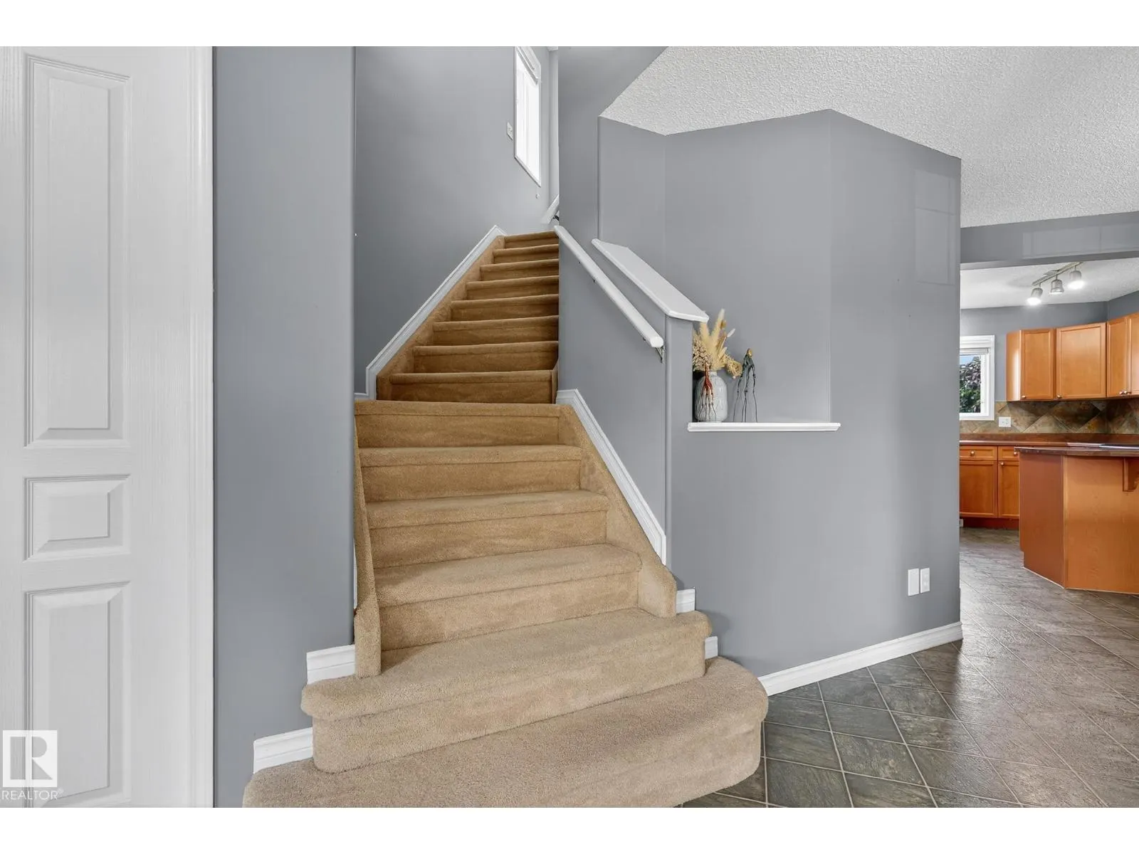 4114 158 AV NW