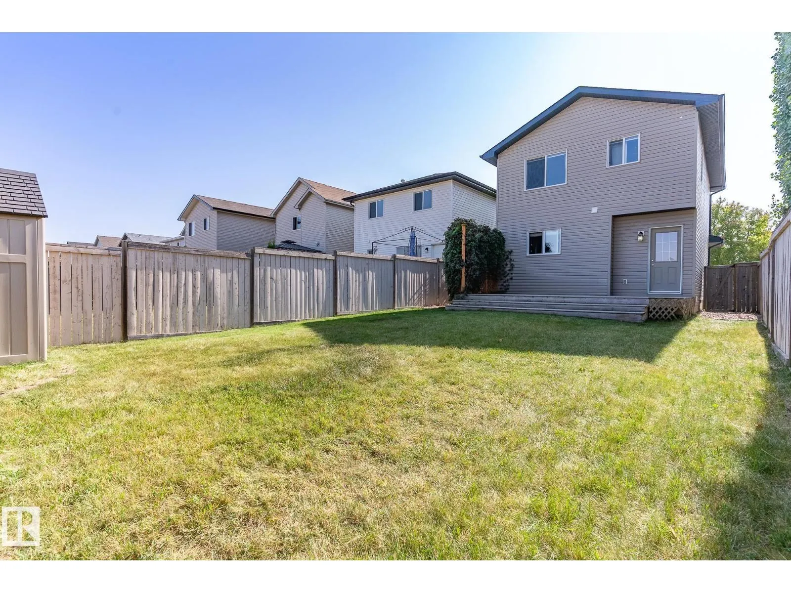 4114 158 AV NW