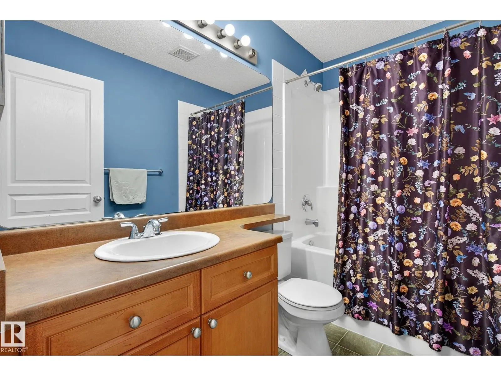 4114 158 AV NW
