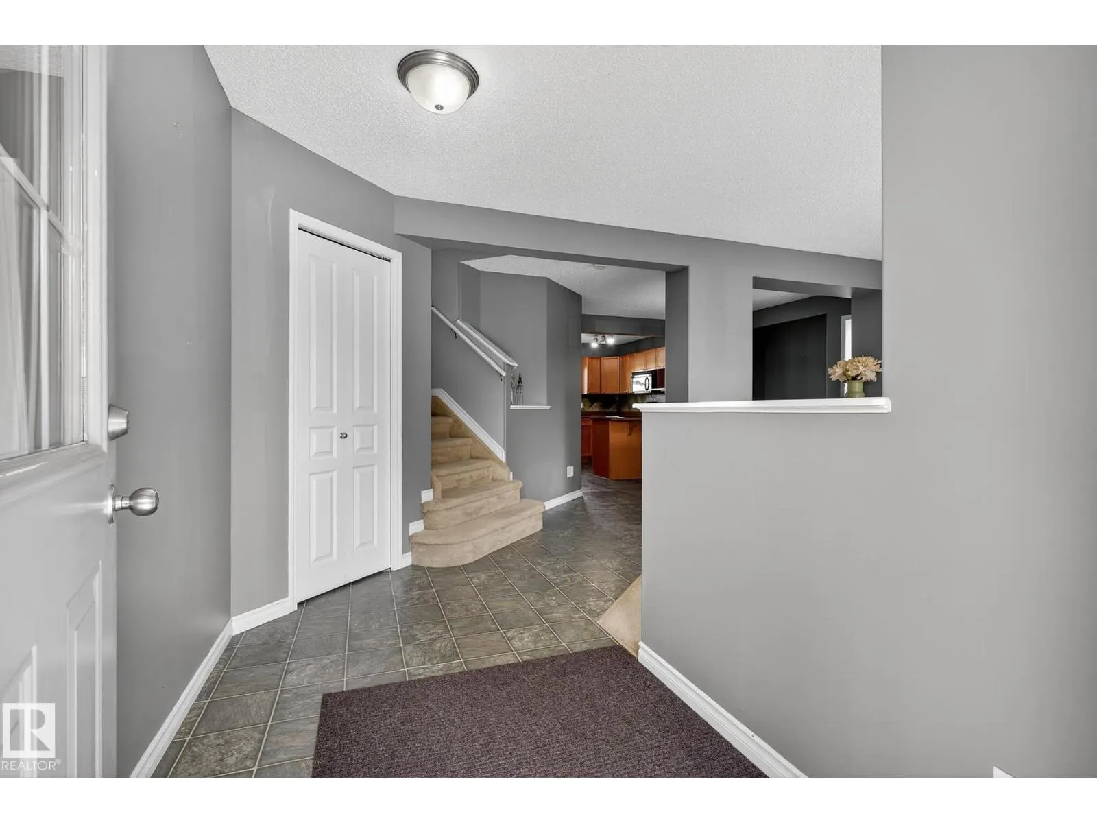 4114 158 AV NW