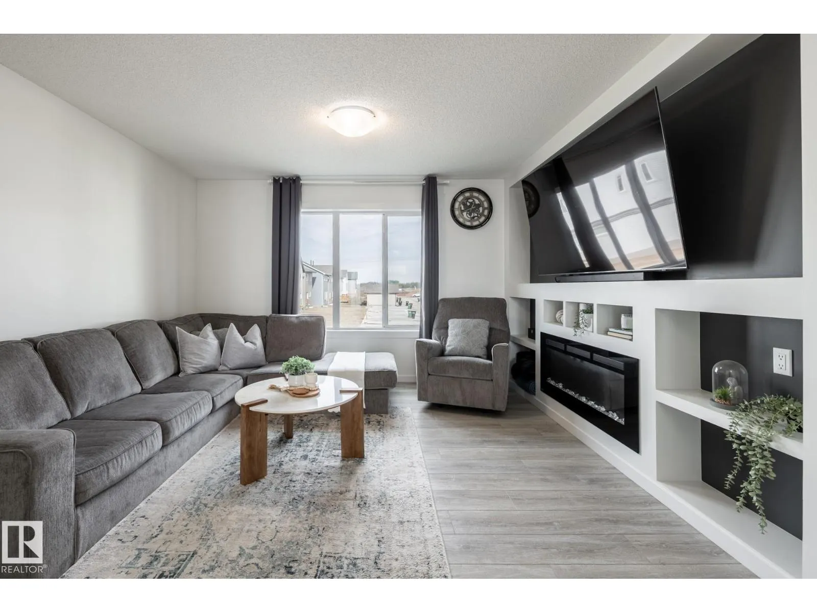 19216 27 AV NW