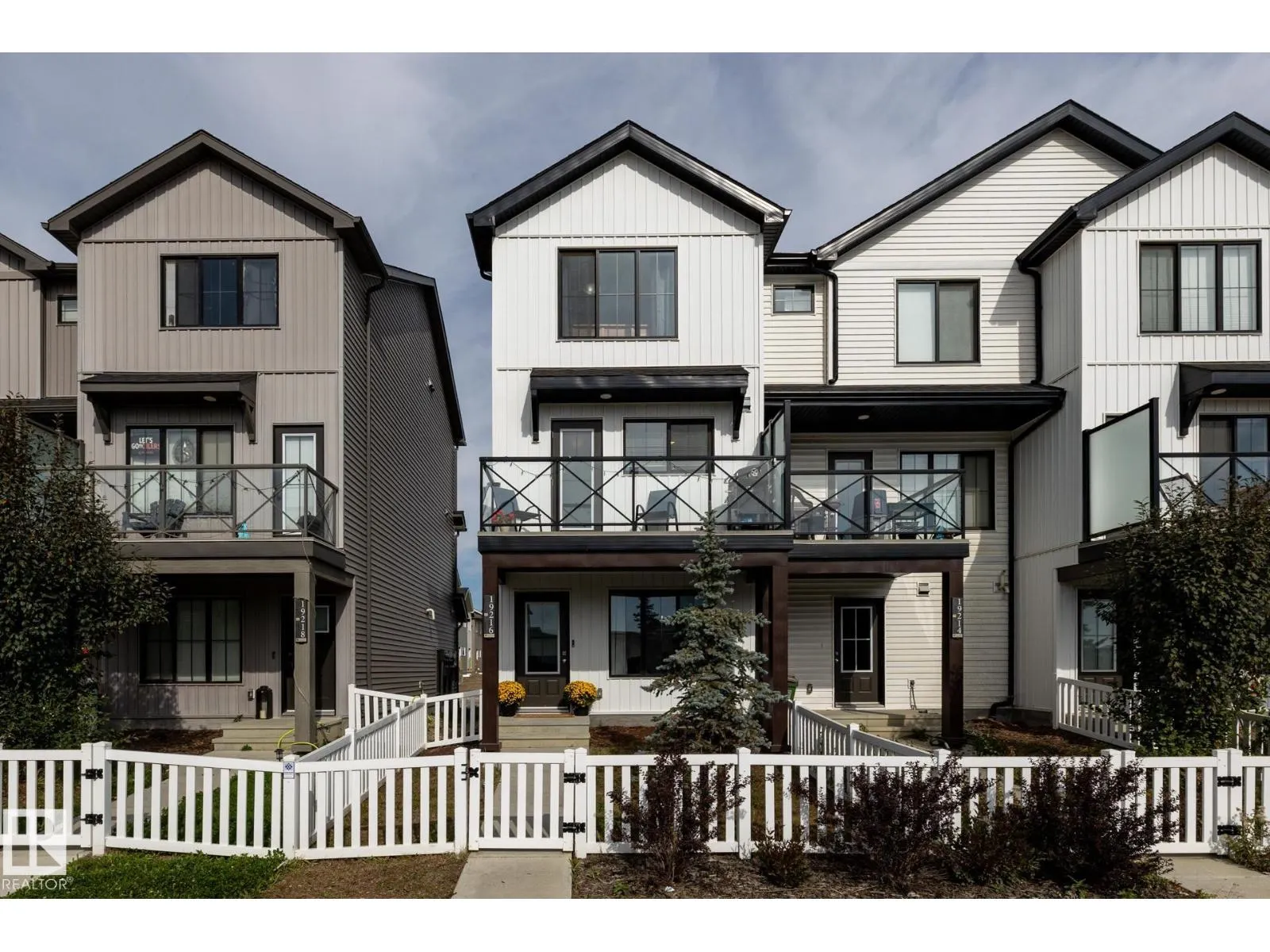 19216 27 AV NW