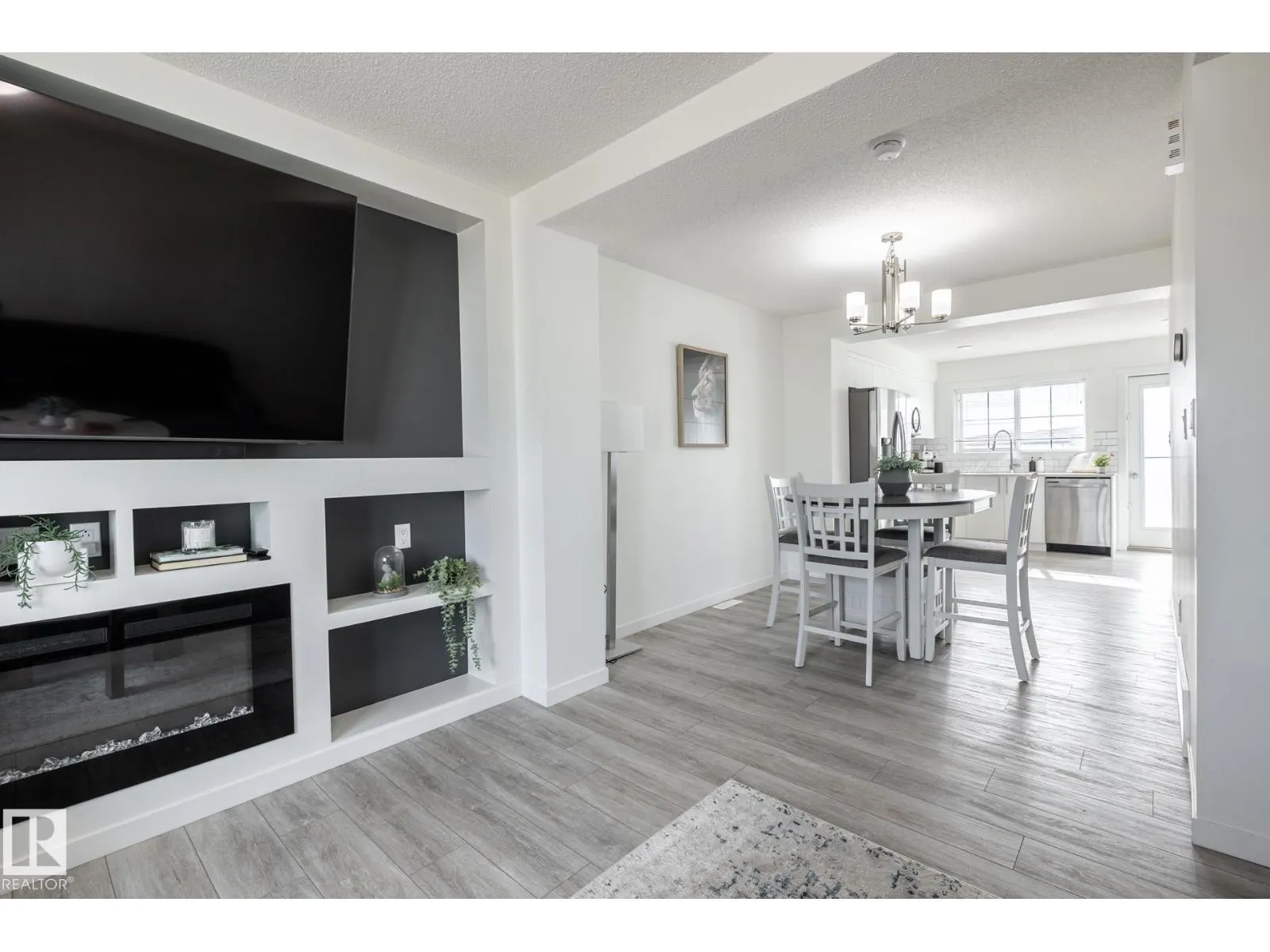 19216 27 AV NW