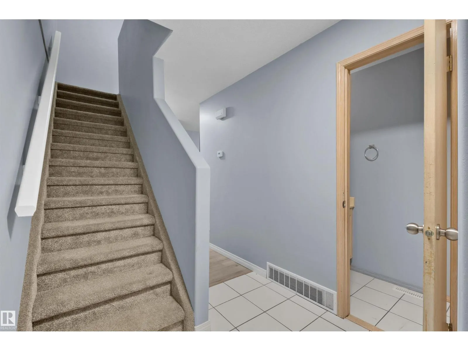 #5 14803 34 St NW