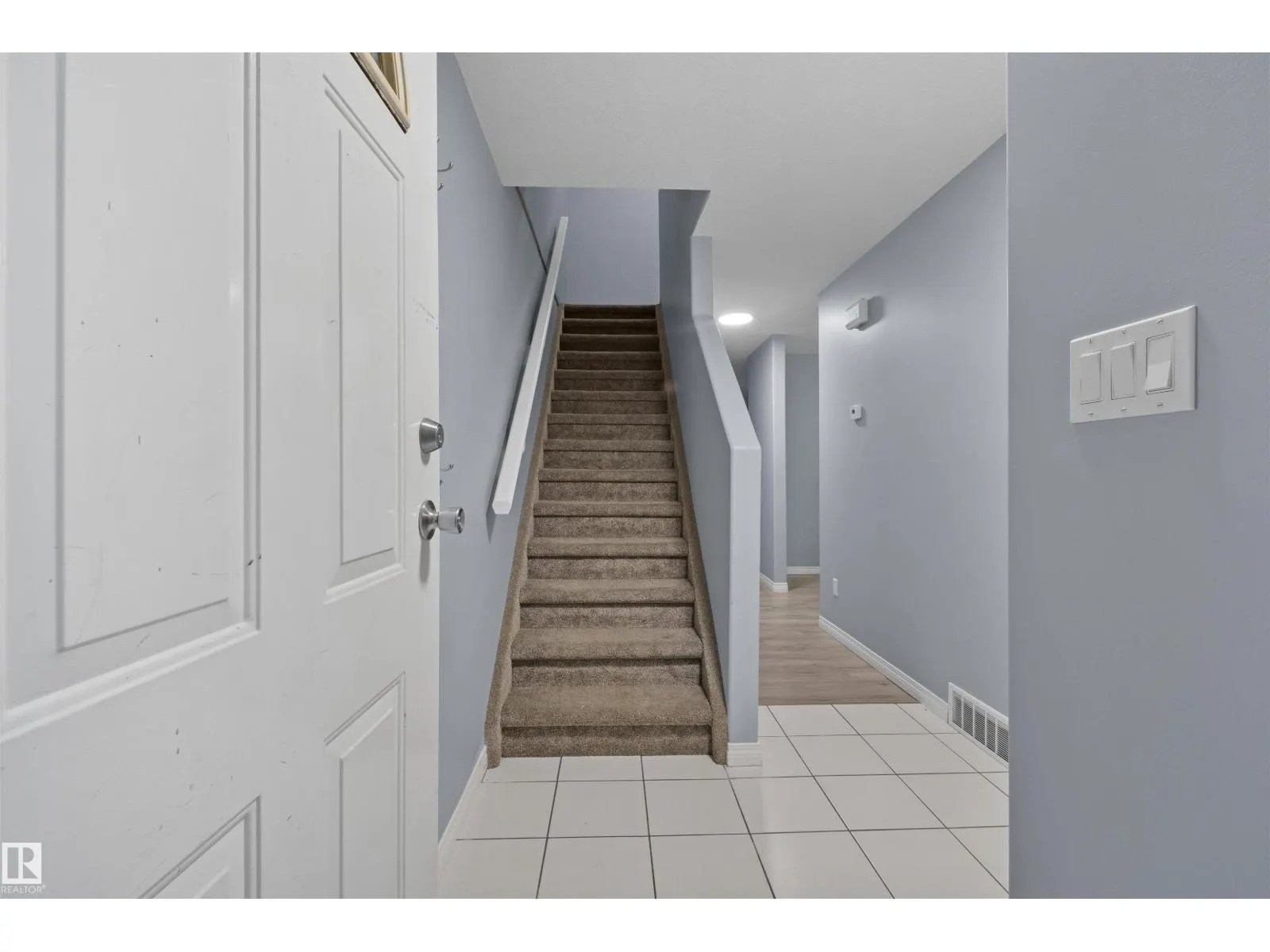 #5 14803 34 St NW