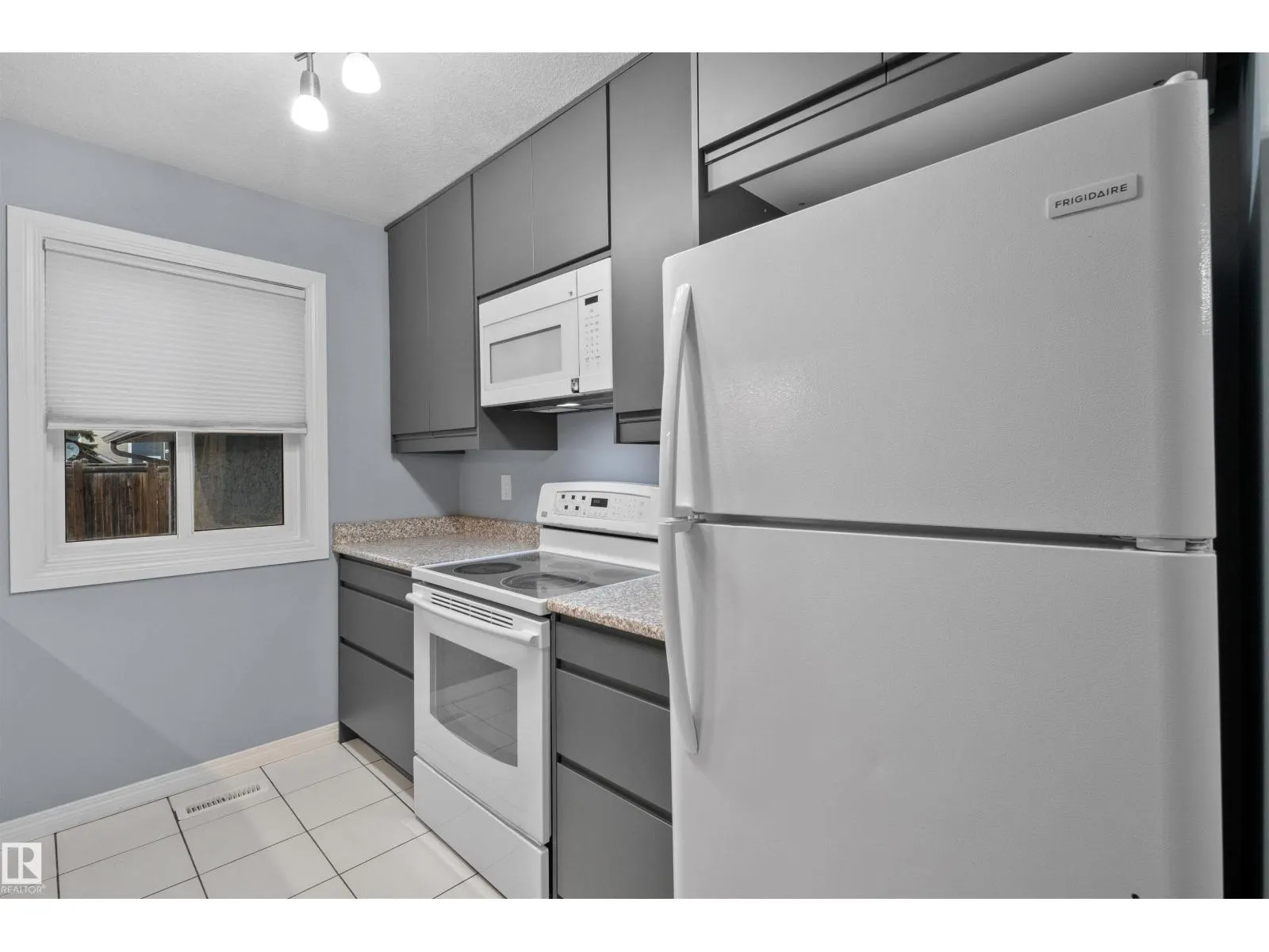 #5 14803 34 St NW