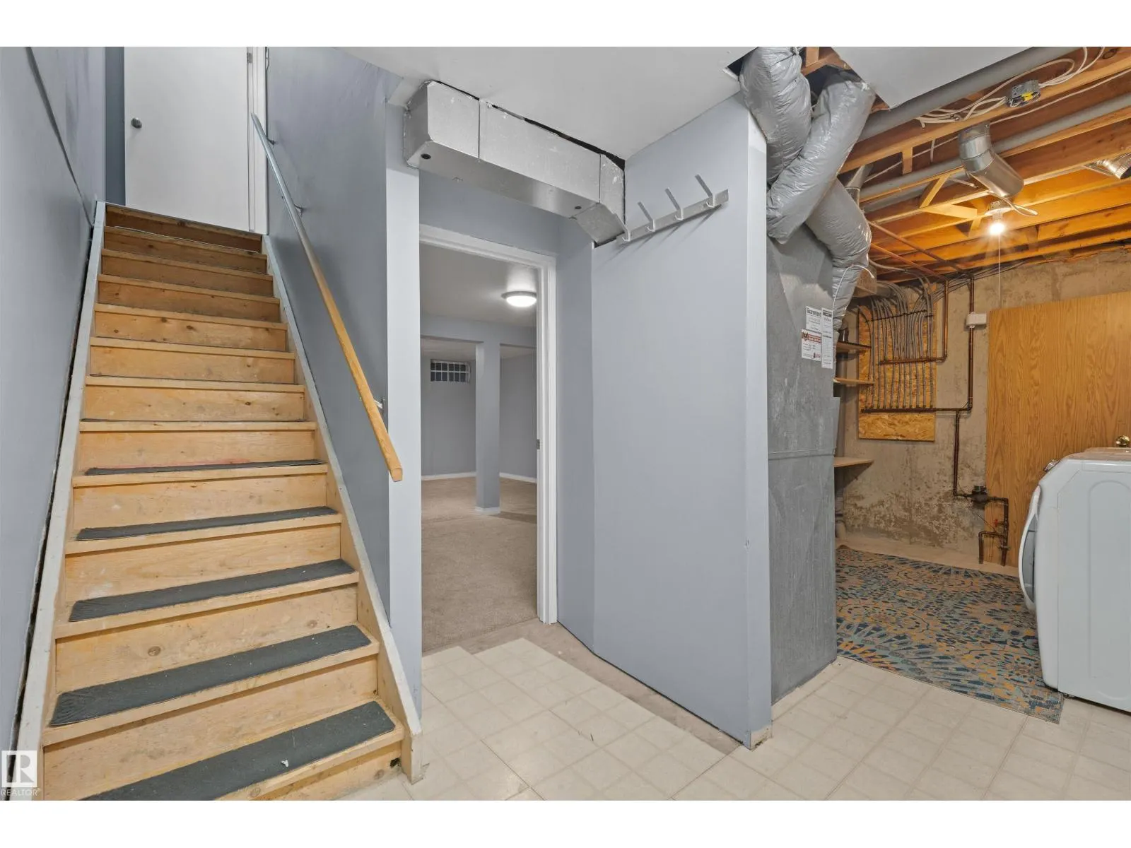 #5 14803 34 St NW