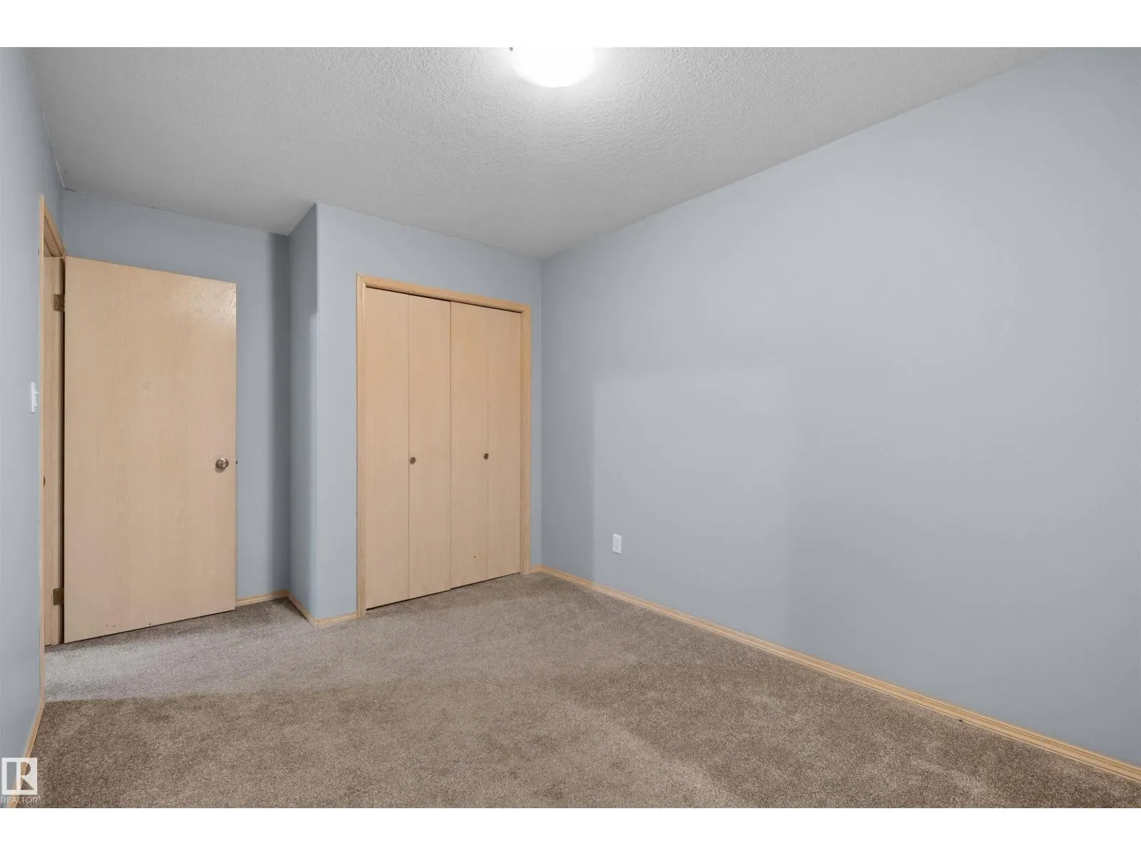 #5 14803 34 St NW