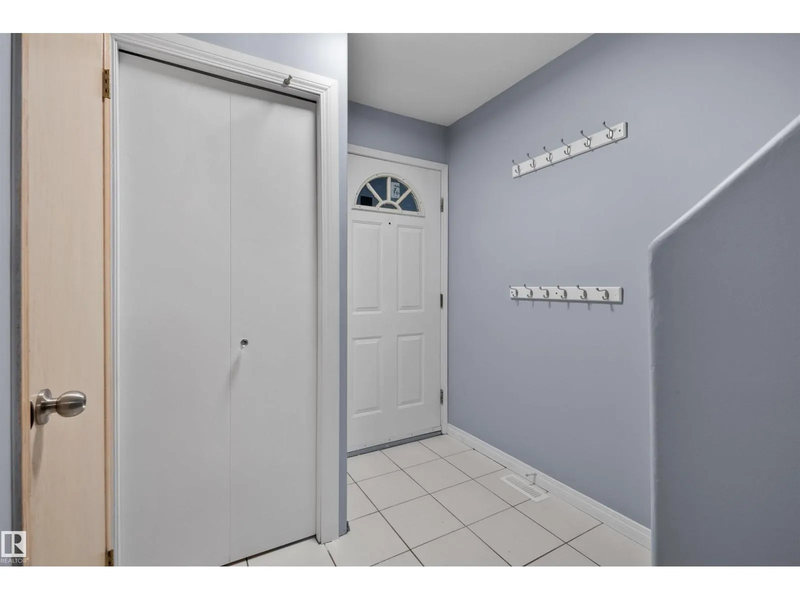 #5 14803 34 St NW
