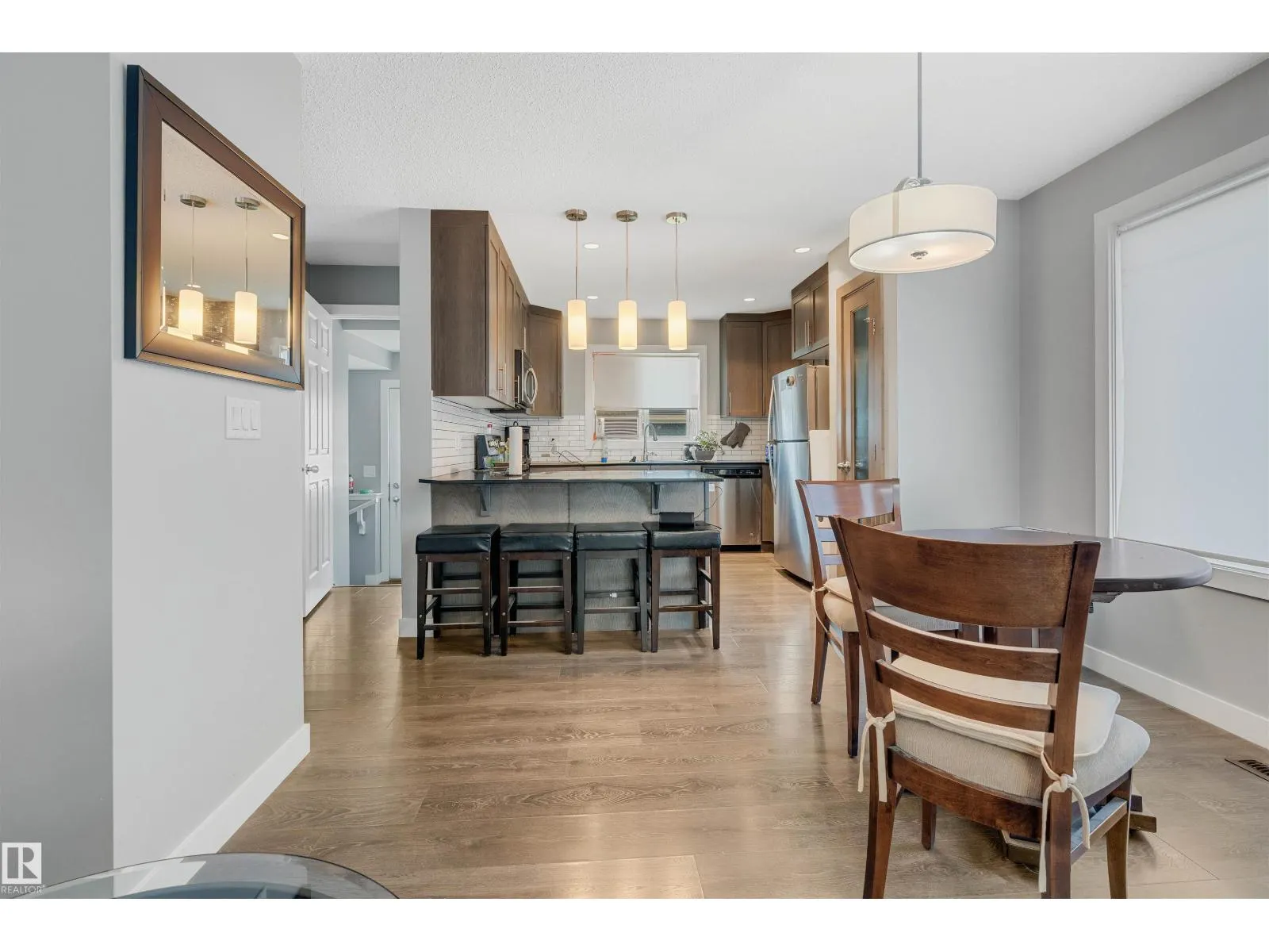 8616 221 ST NW