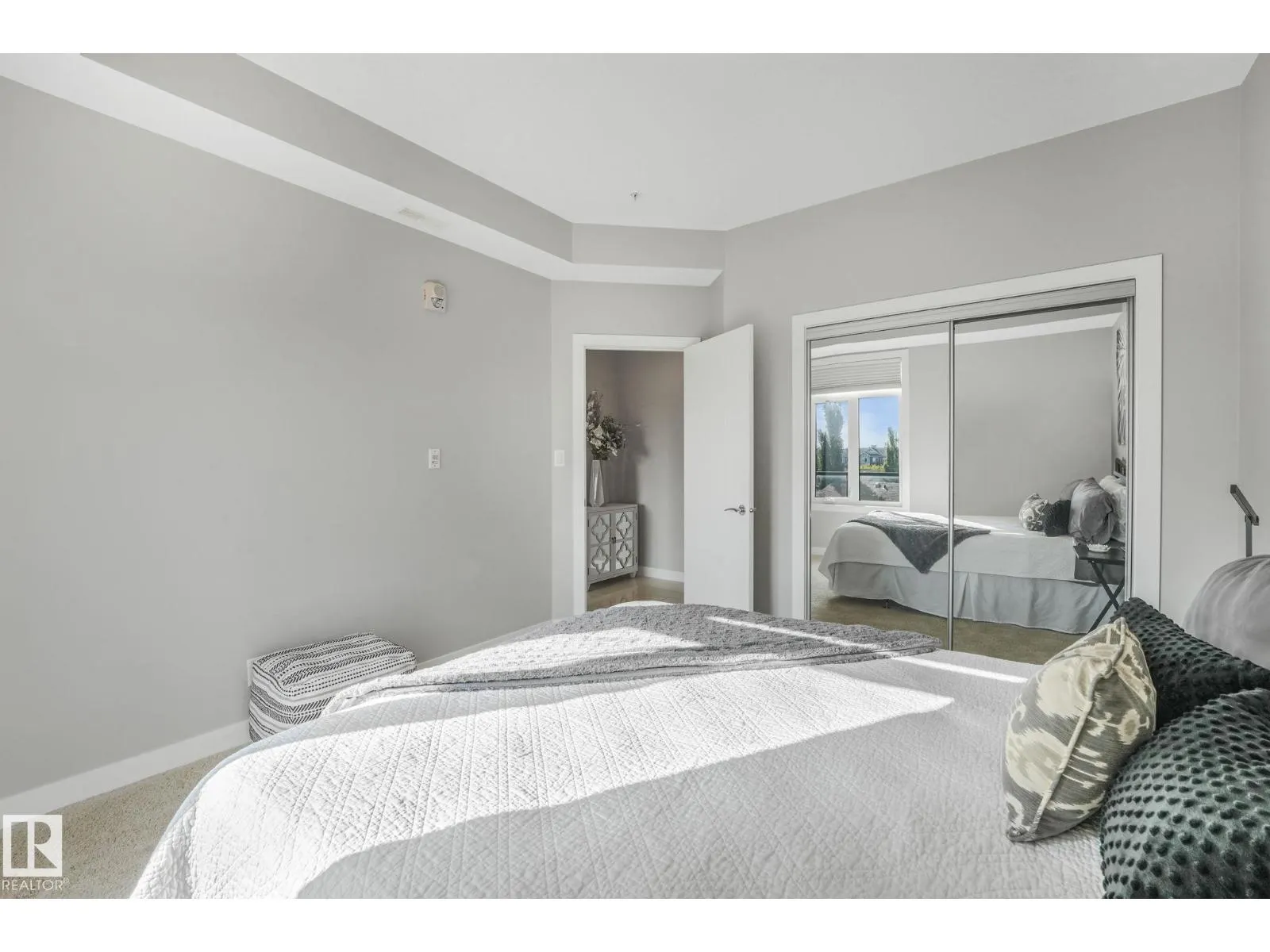 #409 625 LEGER WY NW NW