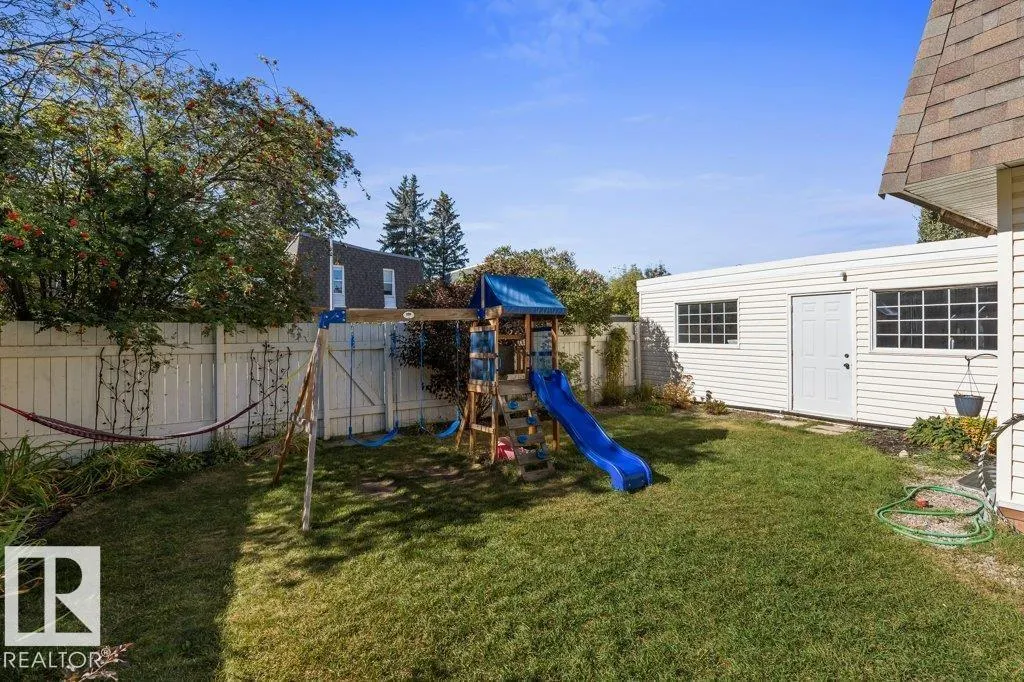 100 GREENFIELD ES
