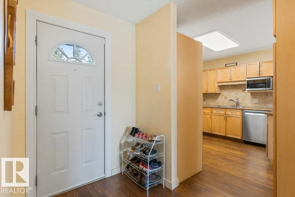 100 GREENFIELD ES