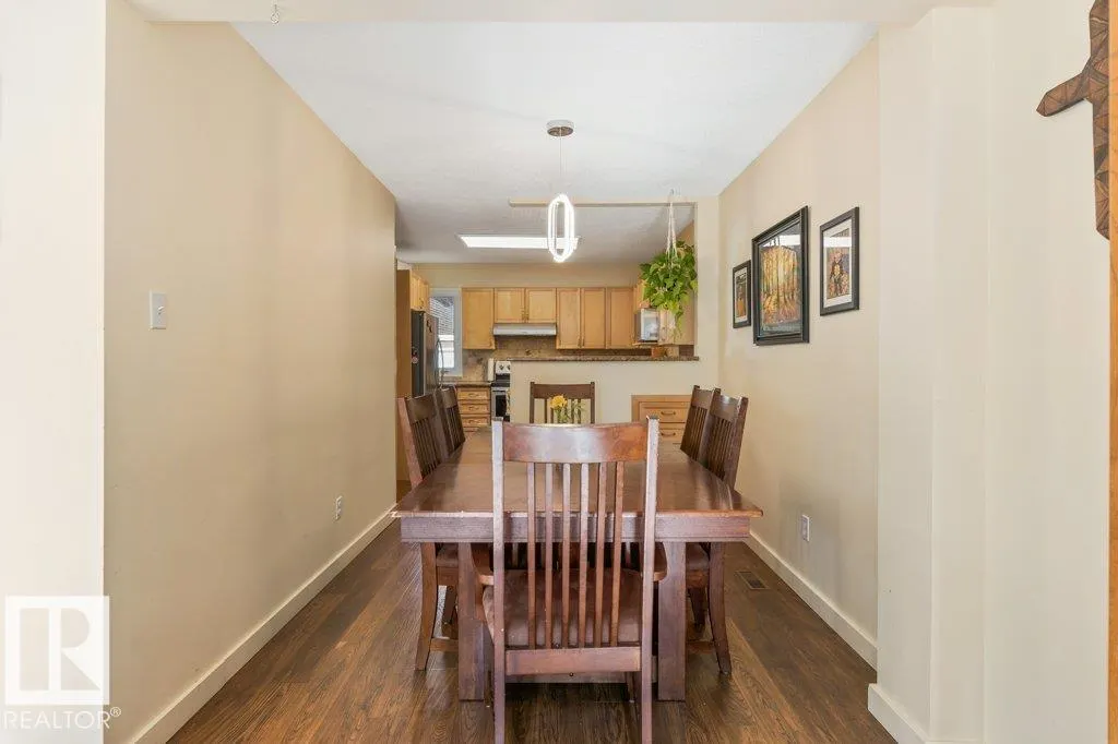 100 GREENFIELD ES