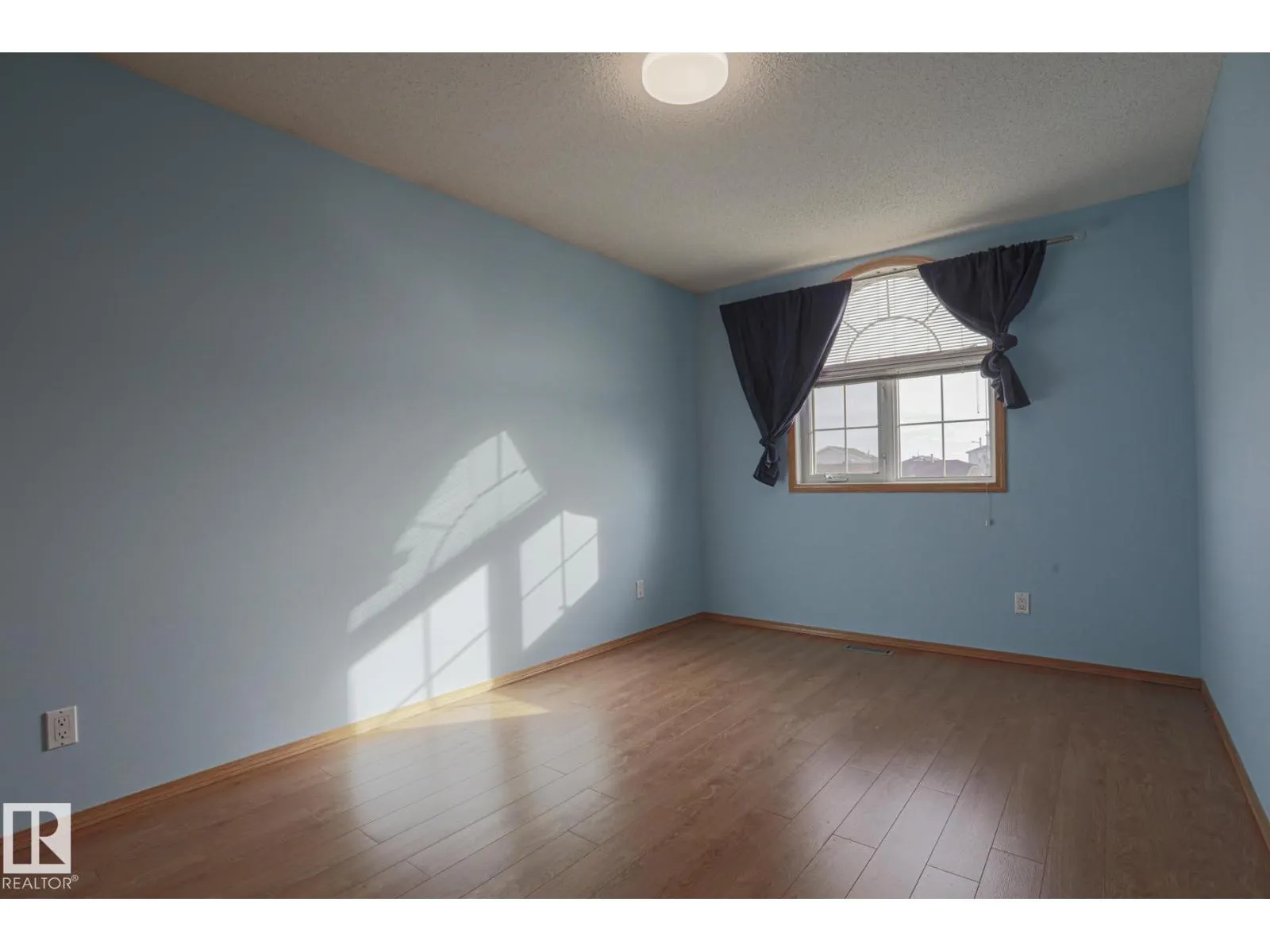 16120 57A ST NW NW