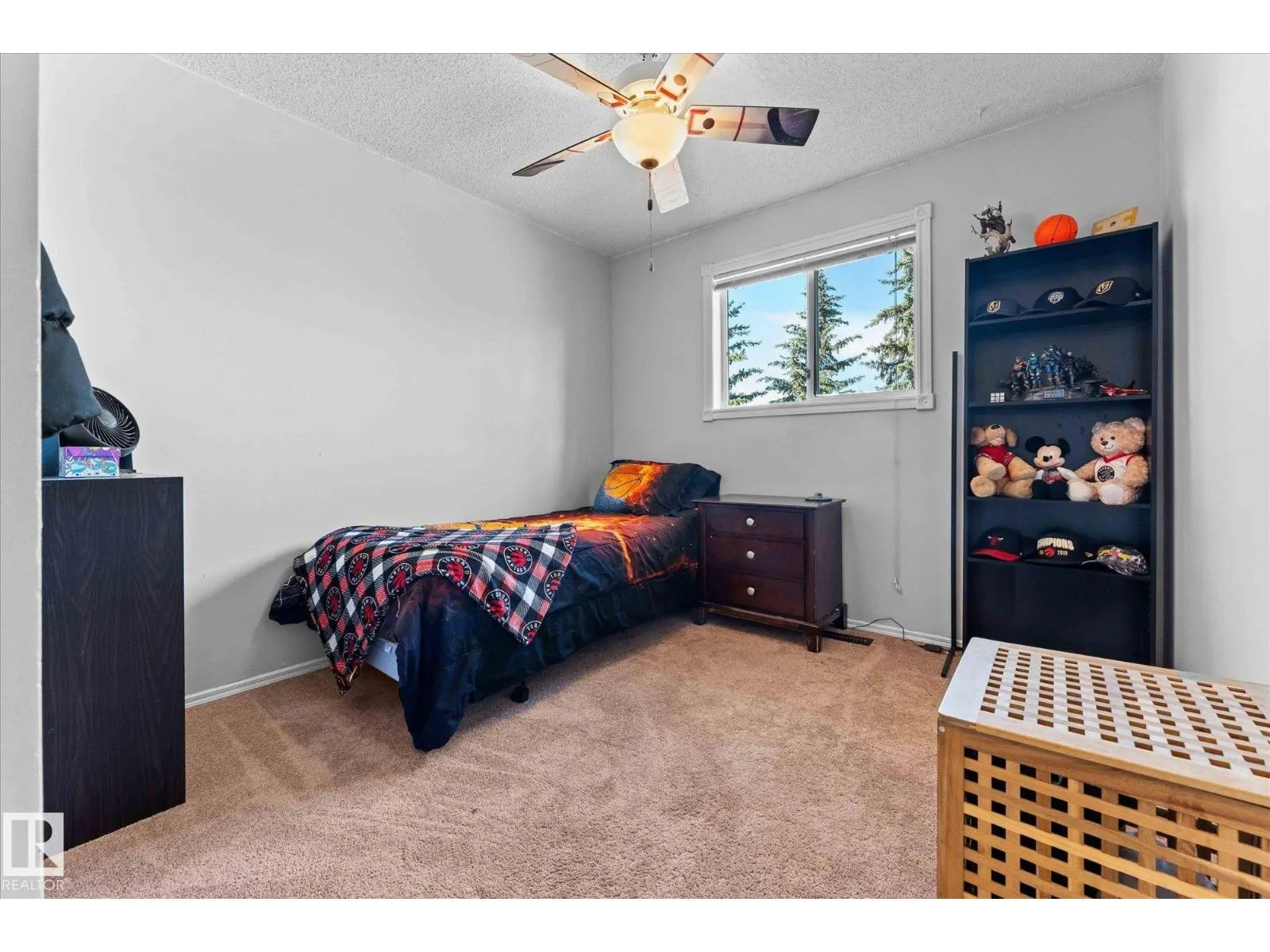 135 ST. ANDREWS DR
