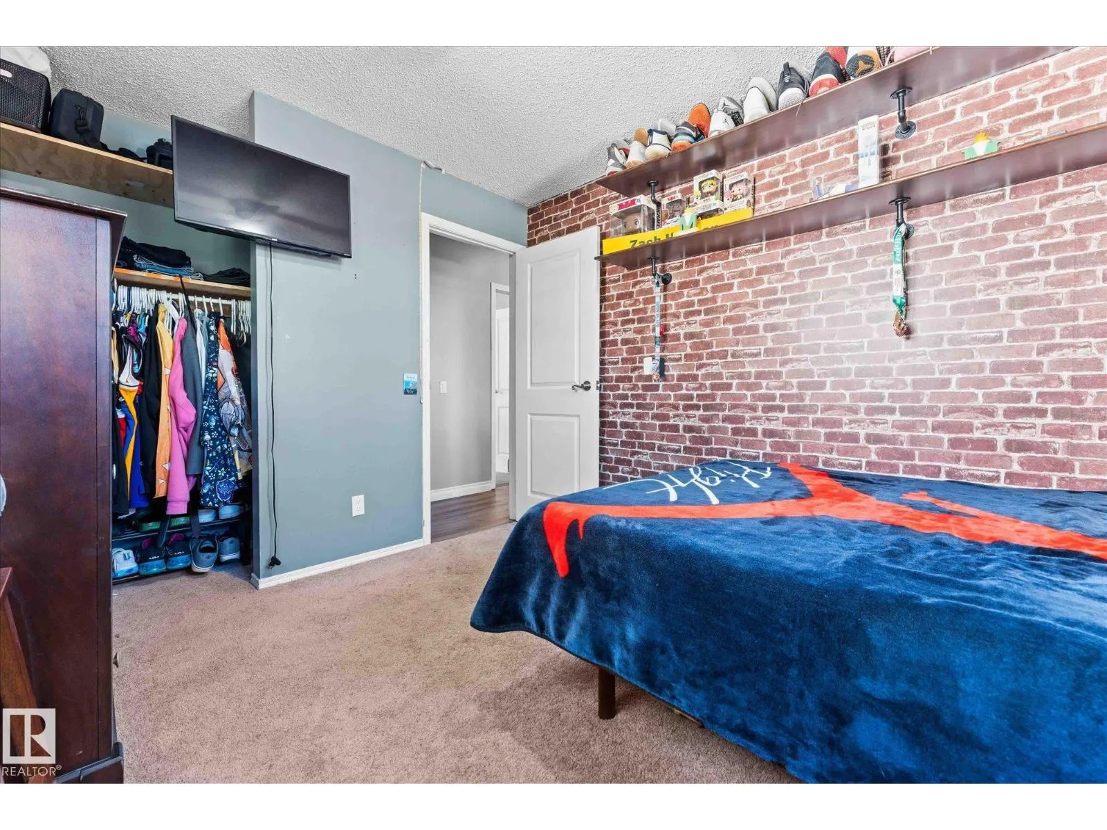 135 ST. ANDREWS DR
