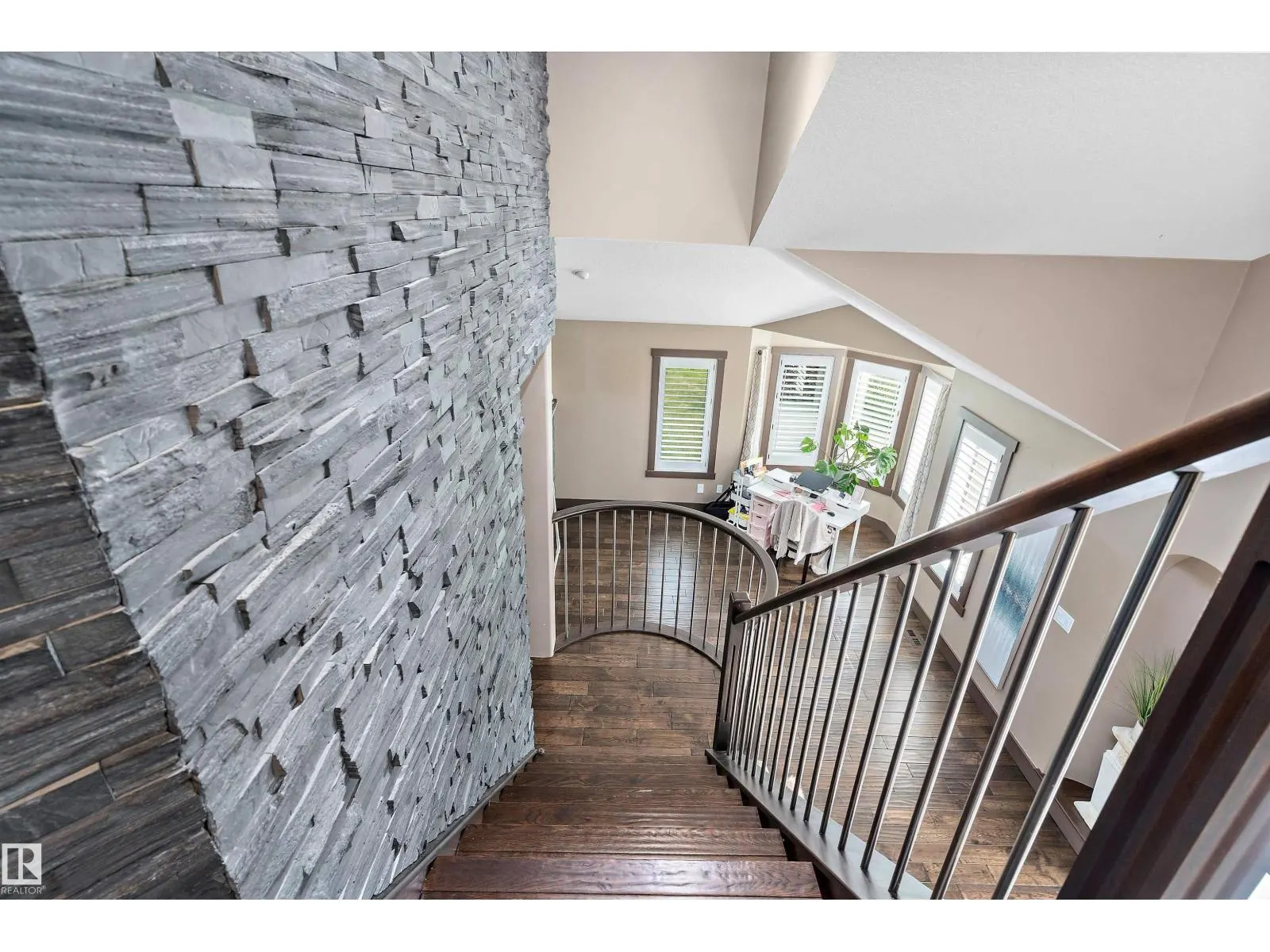 10 ELDORADO DR