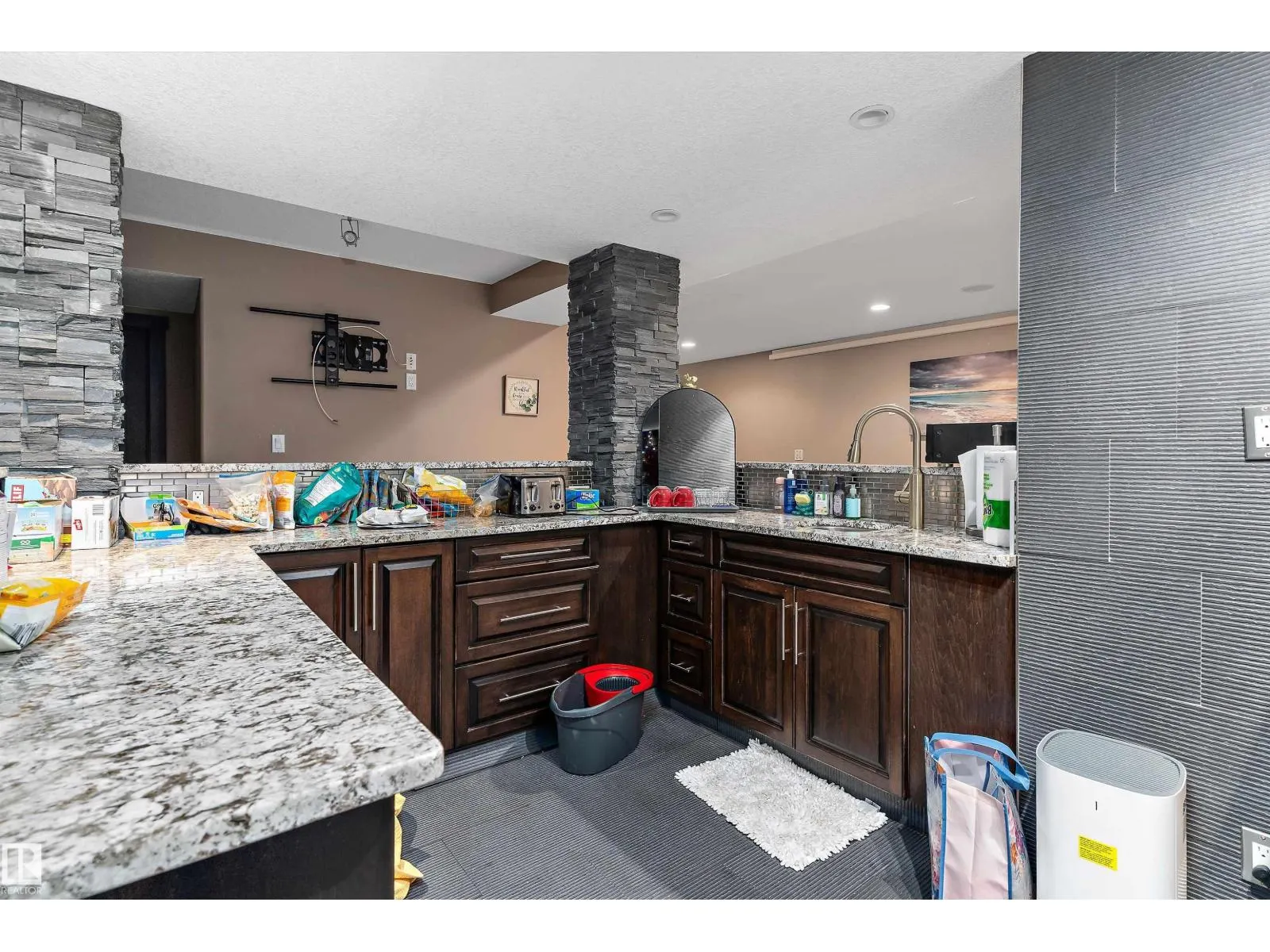 10 ELDORADO DR