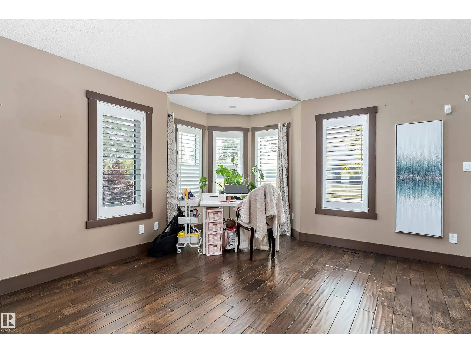 10 ELDORADO DR