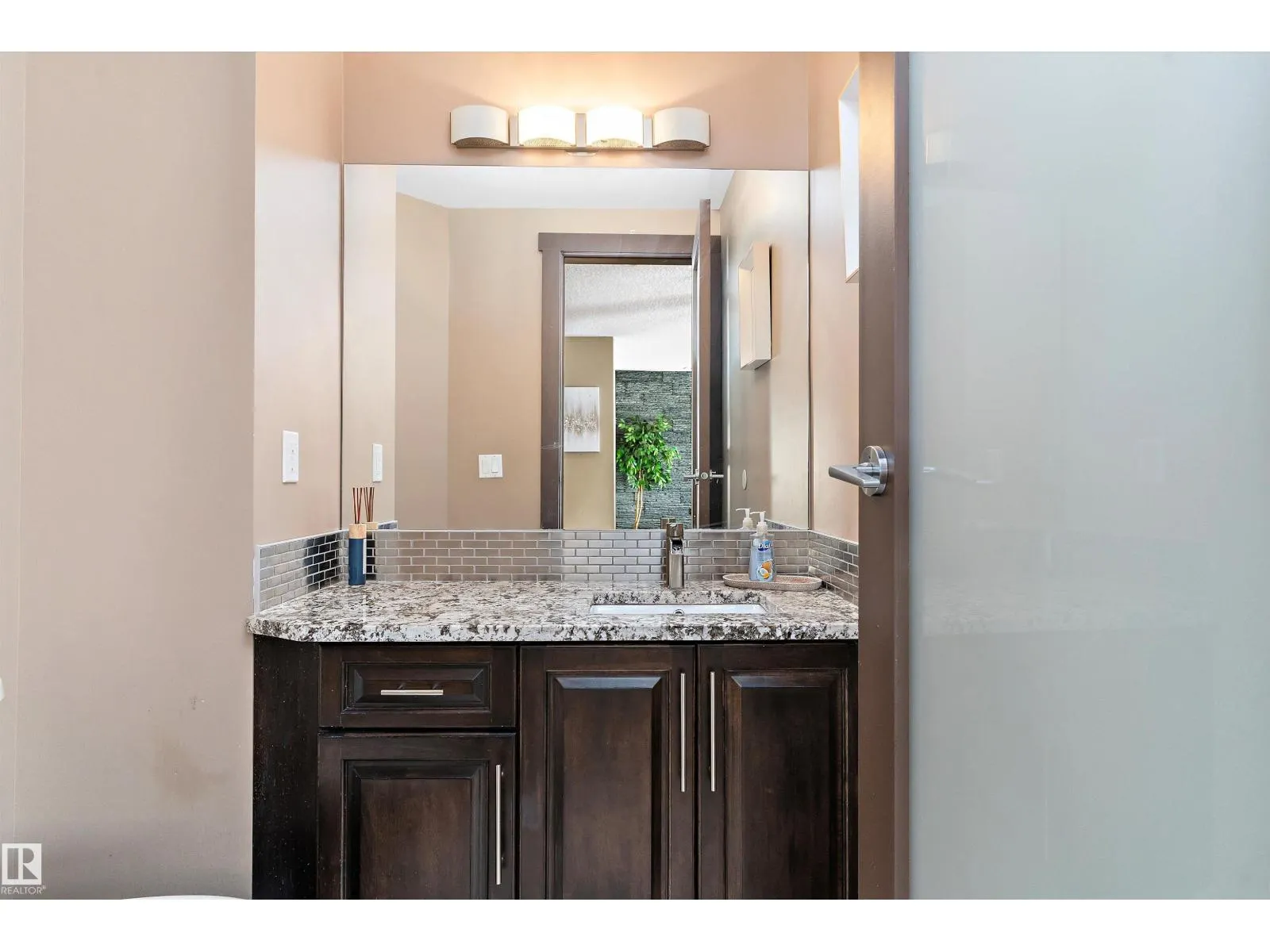 10 ELDORADO DR