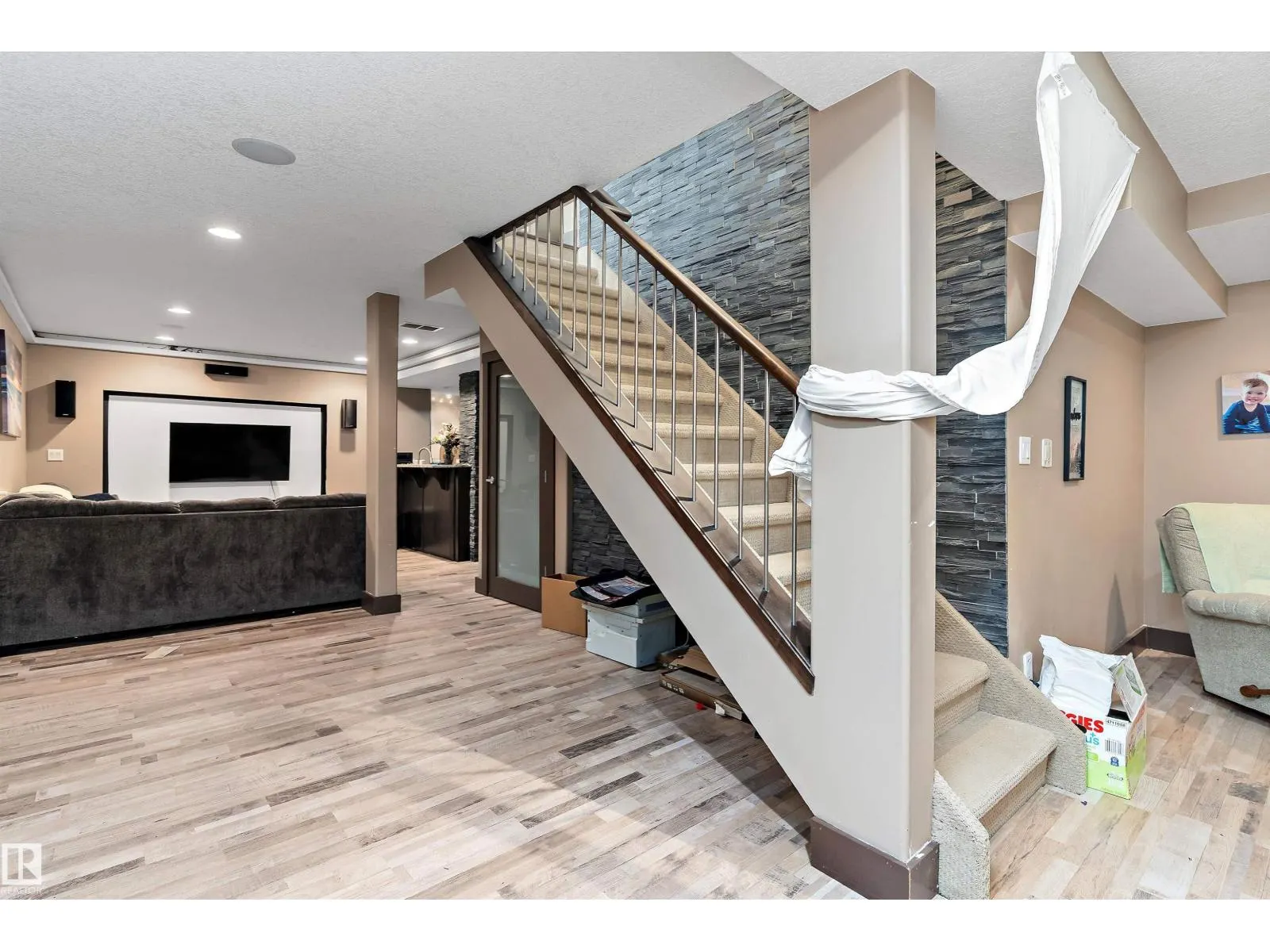 10 ELDORADO DR