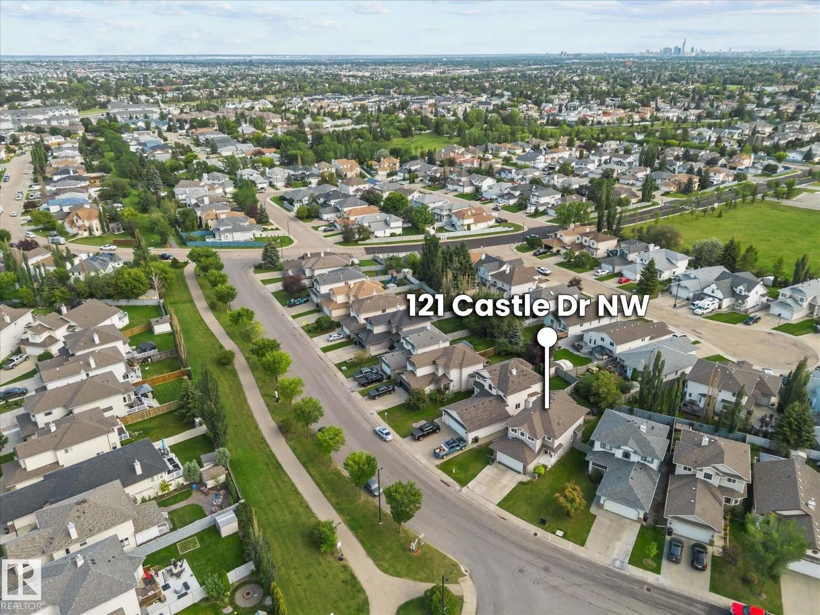 121 CASTLE DR NW