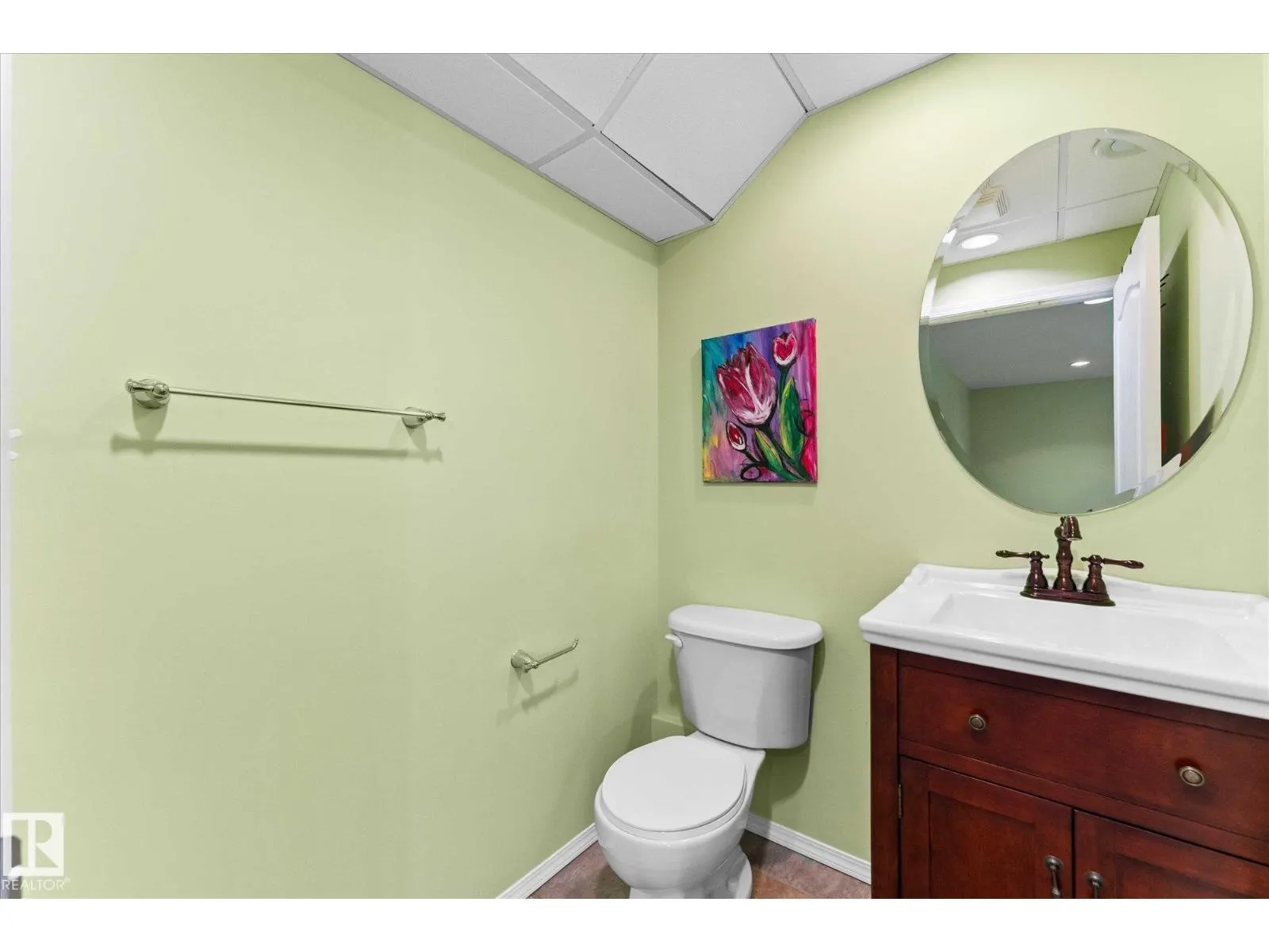 121 CASTLE DR NW