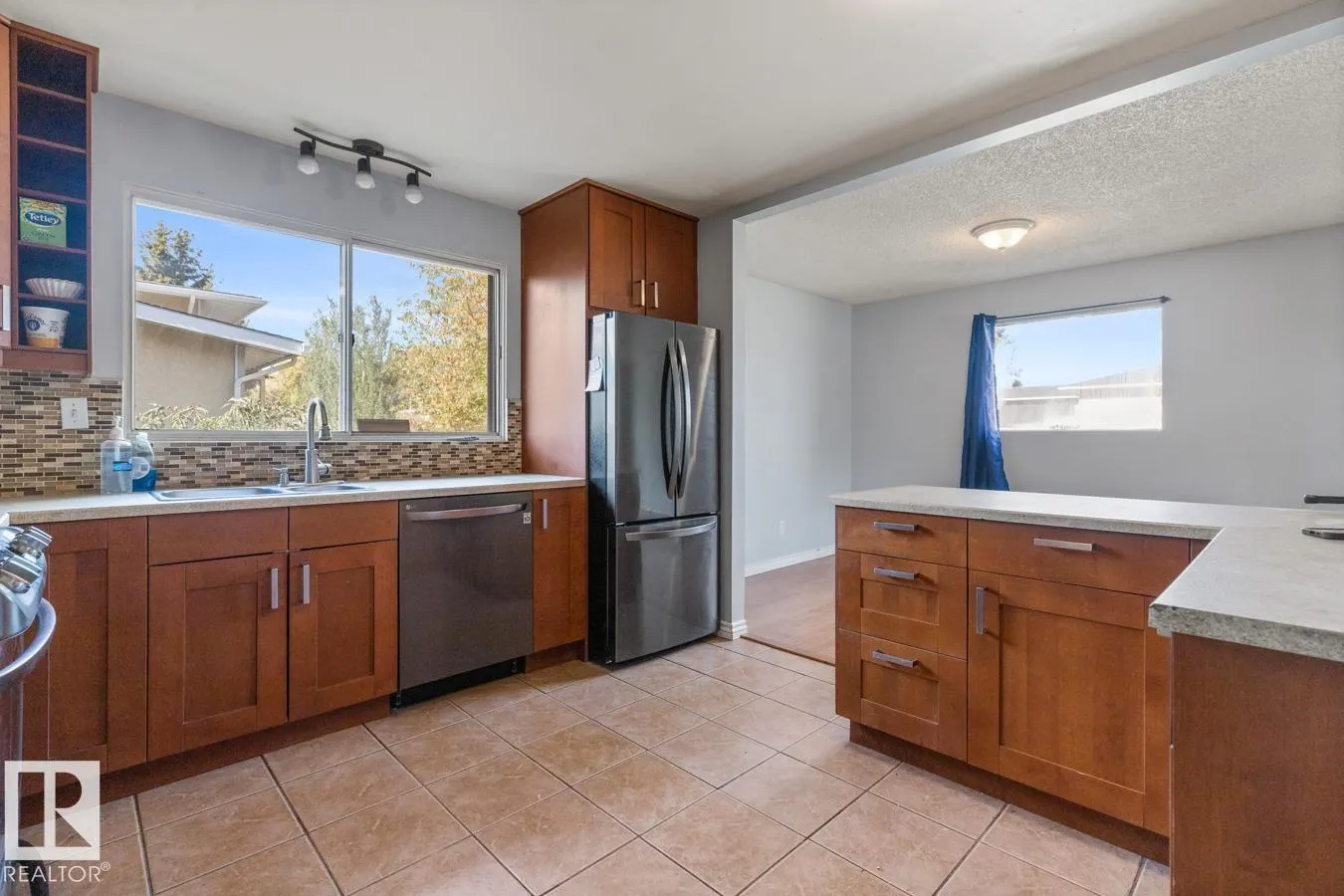 121 GEORGIAN WY