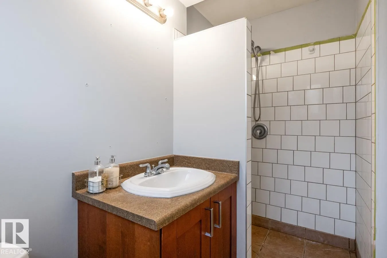 121 GEORGIAN WY