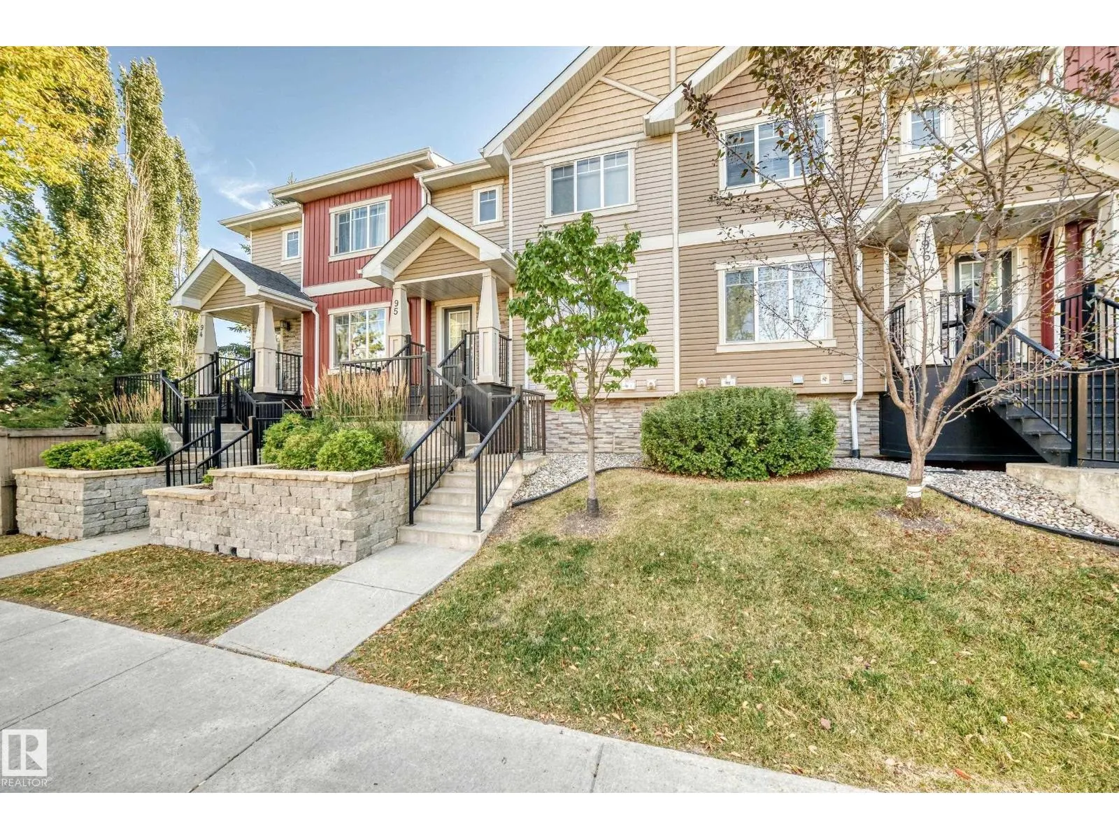 #95 9535 217 ST NW