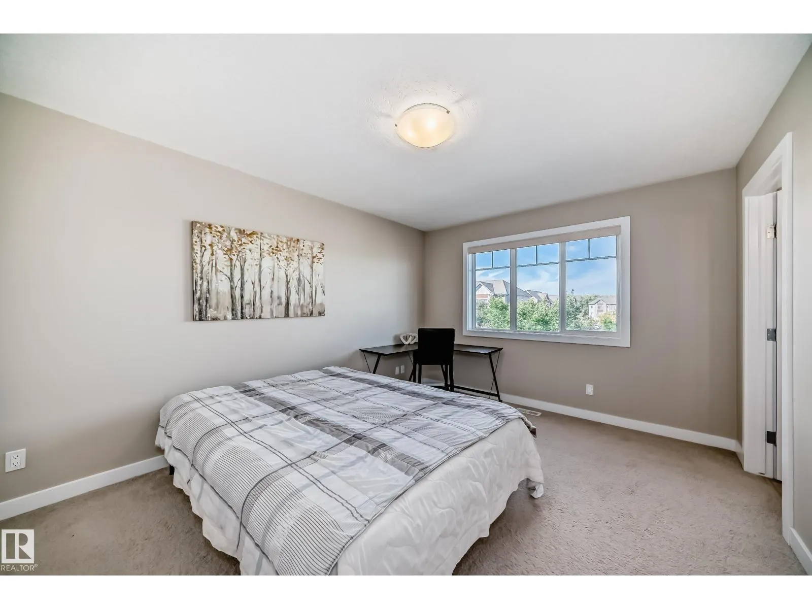 #95 9535 217 ST NW