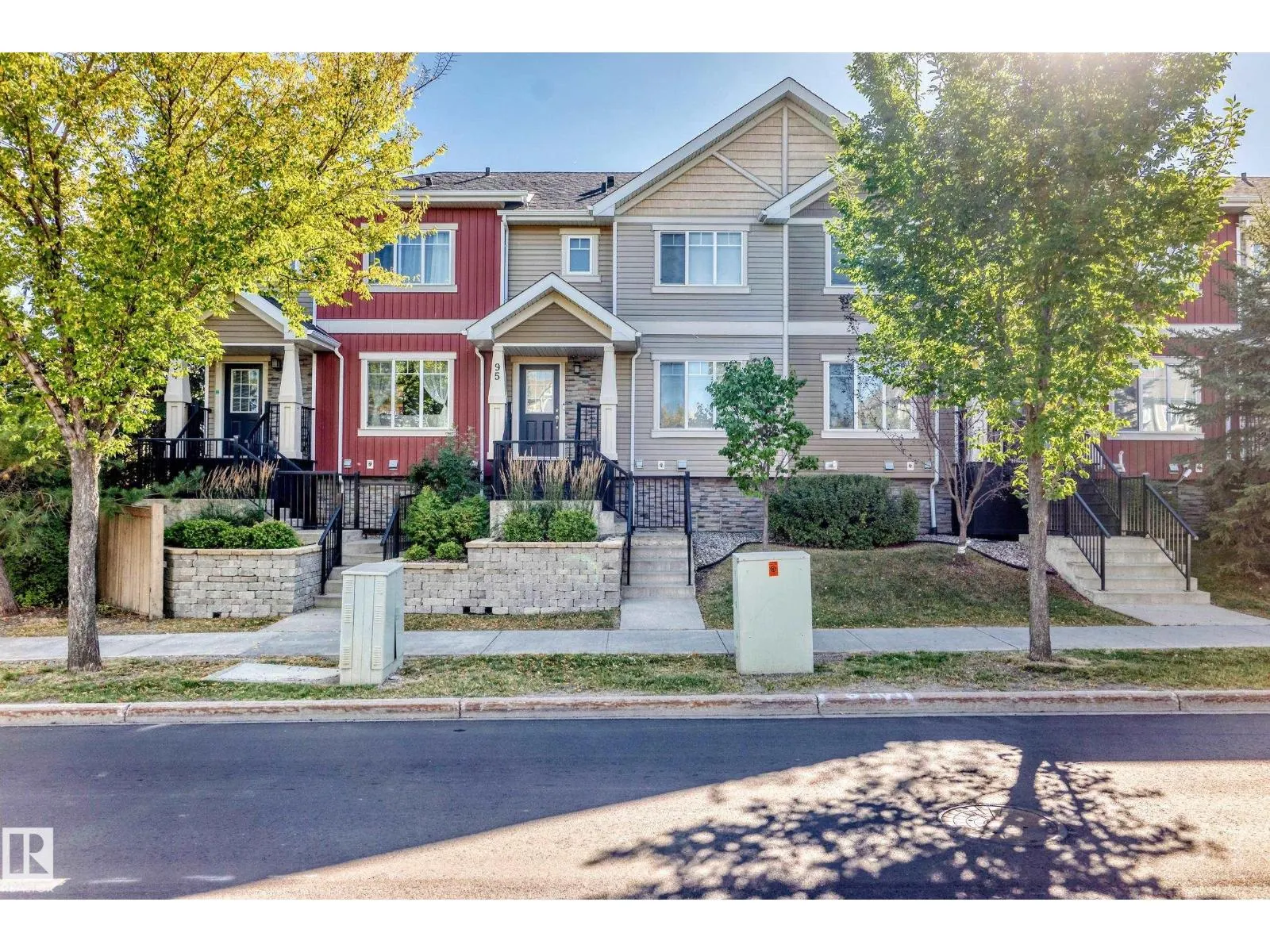#95 9535 217 ST NW