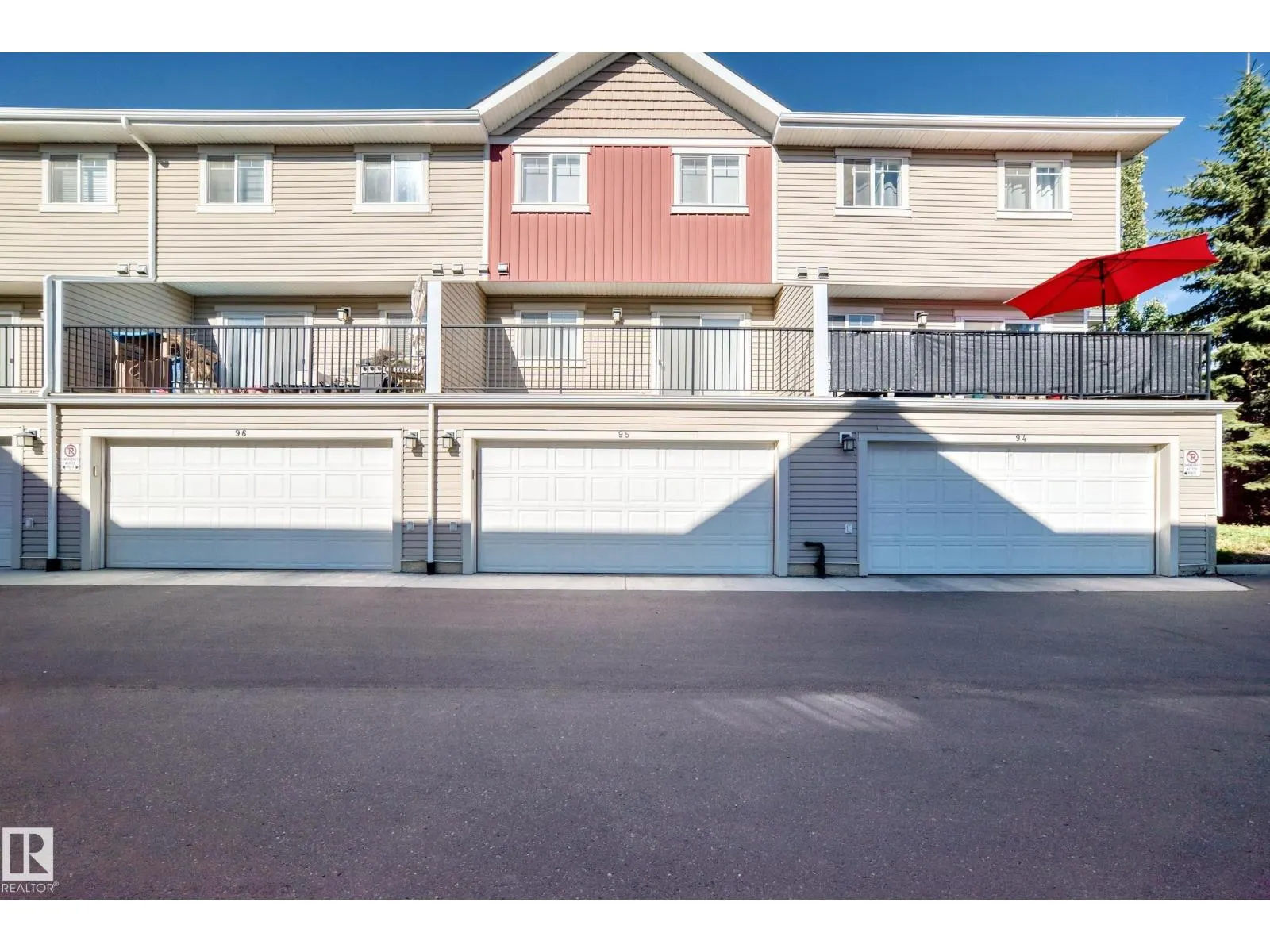 #95 9535 217 ST NW
