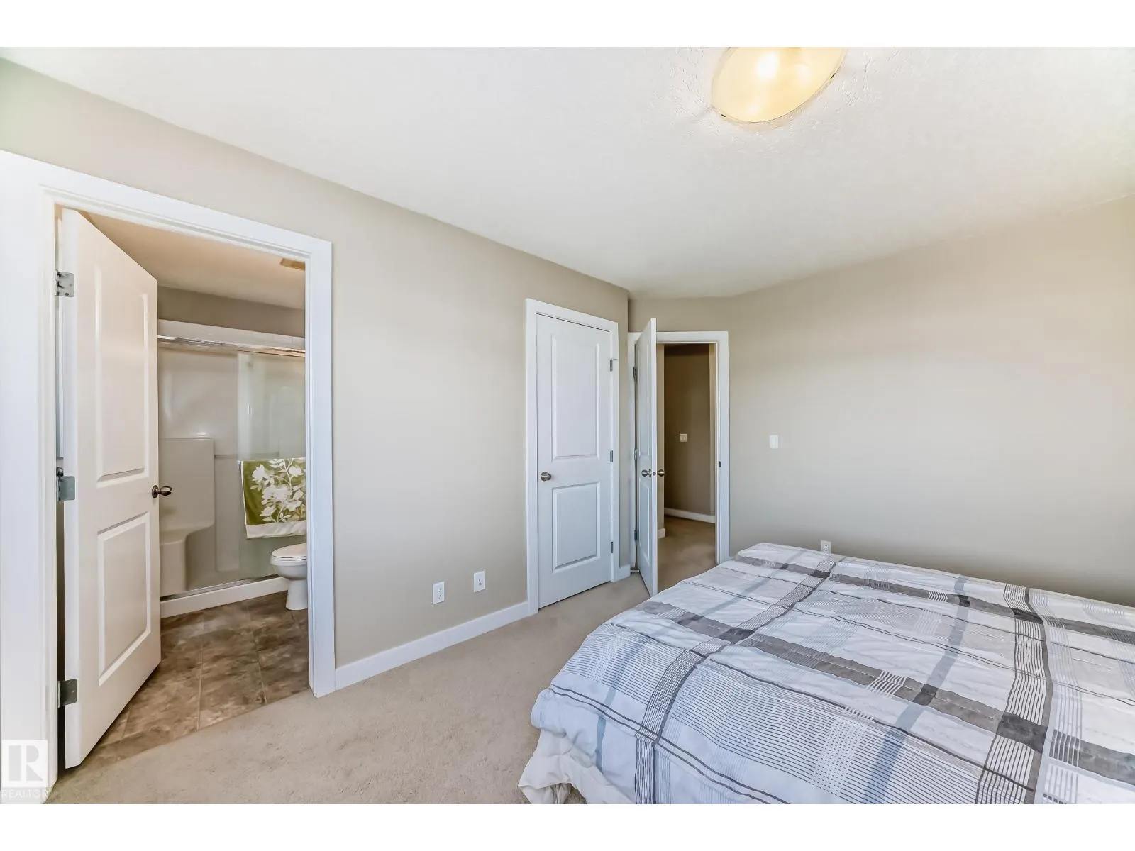 #95 9535 217 ST NW
