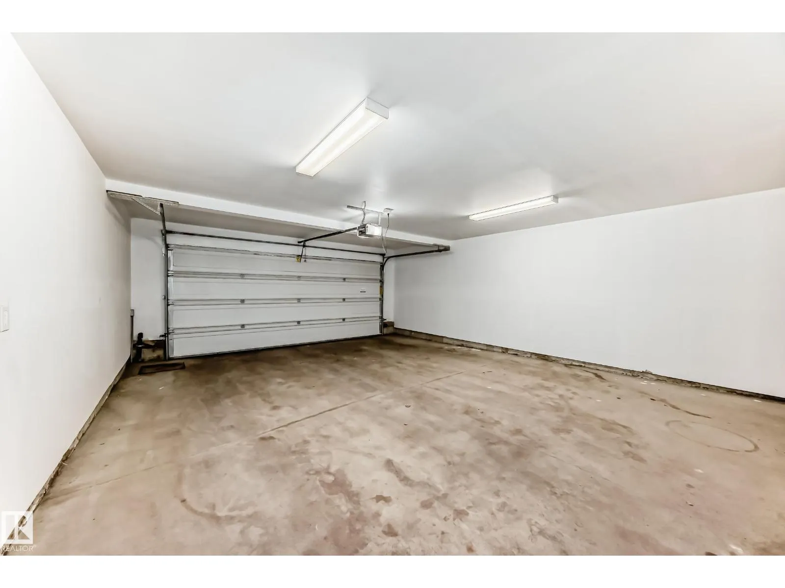 #95 9535 217 ST NW