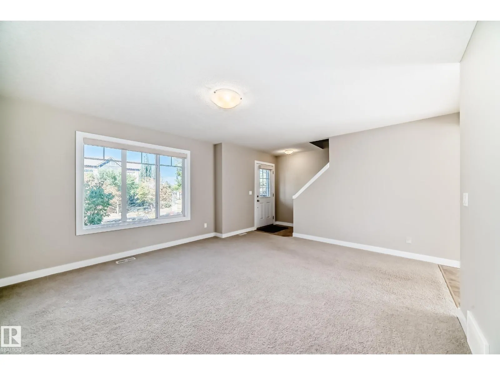 #95 9535 217 ST NW