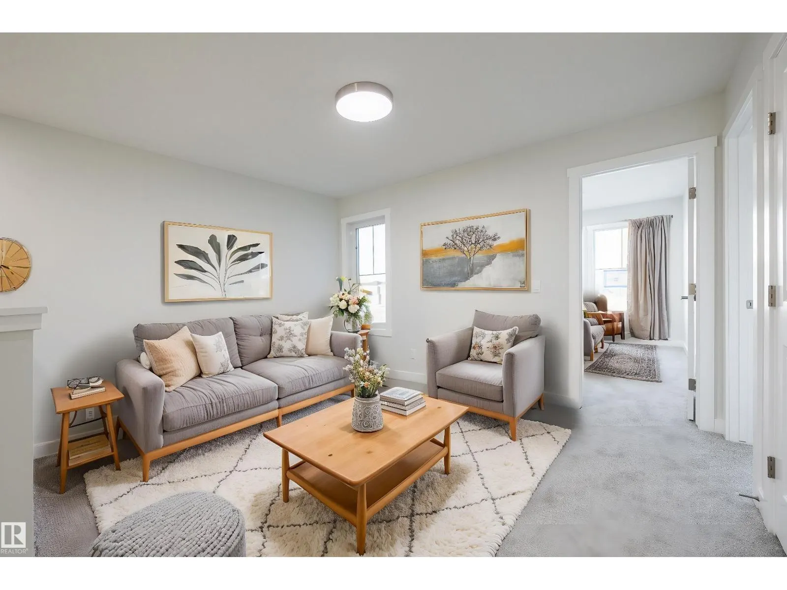 2643 5 AV SW