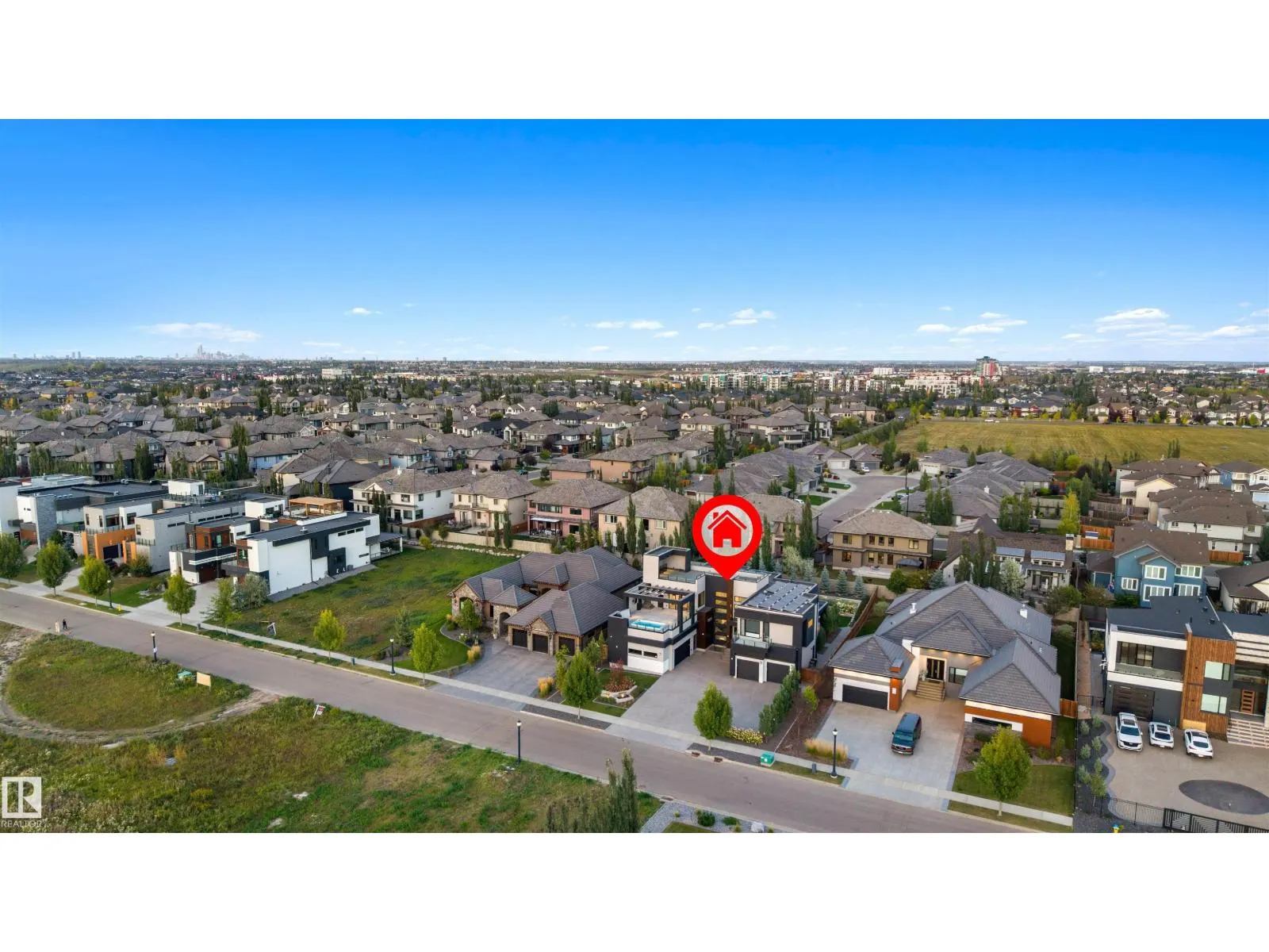 17 WINDERMERE DR SW