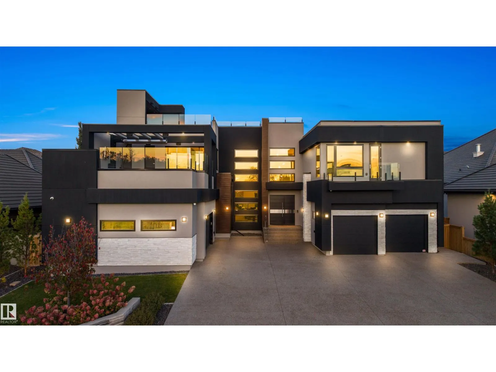 17 WINDERMERE DR SW